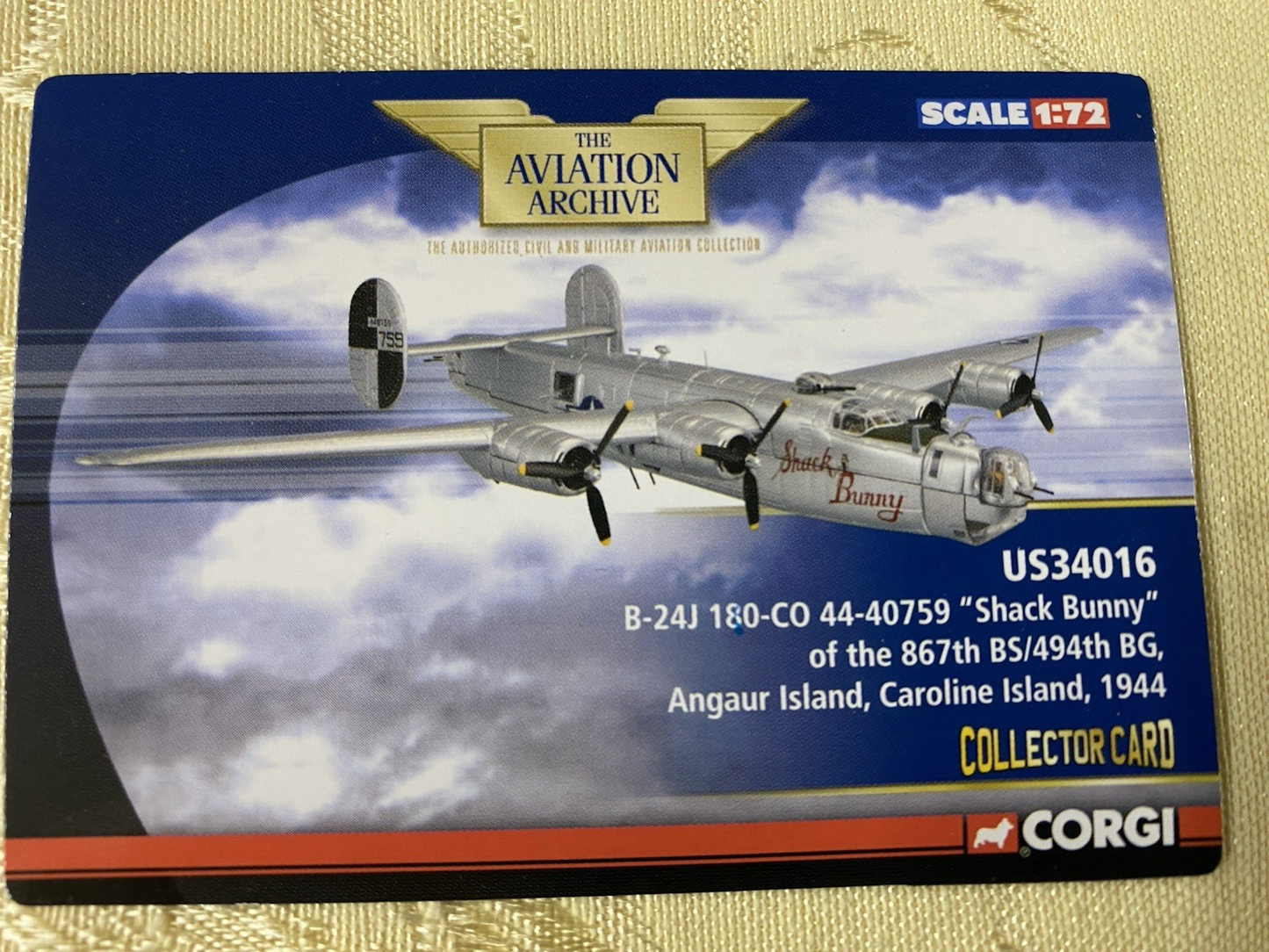 ES 231: Corgi B24 J Liberator Dragon and  his tail diecast Airplane AA34001