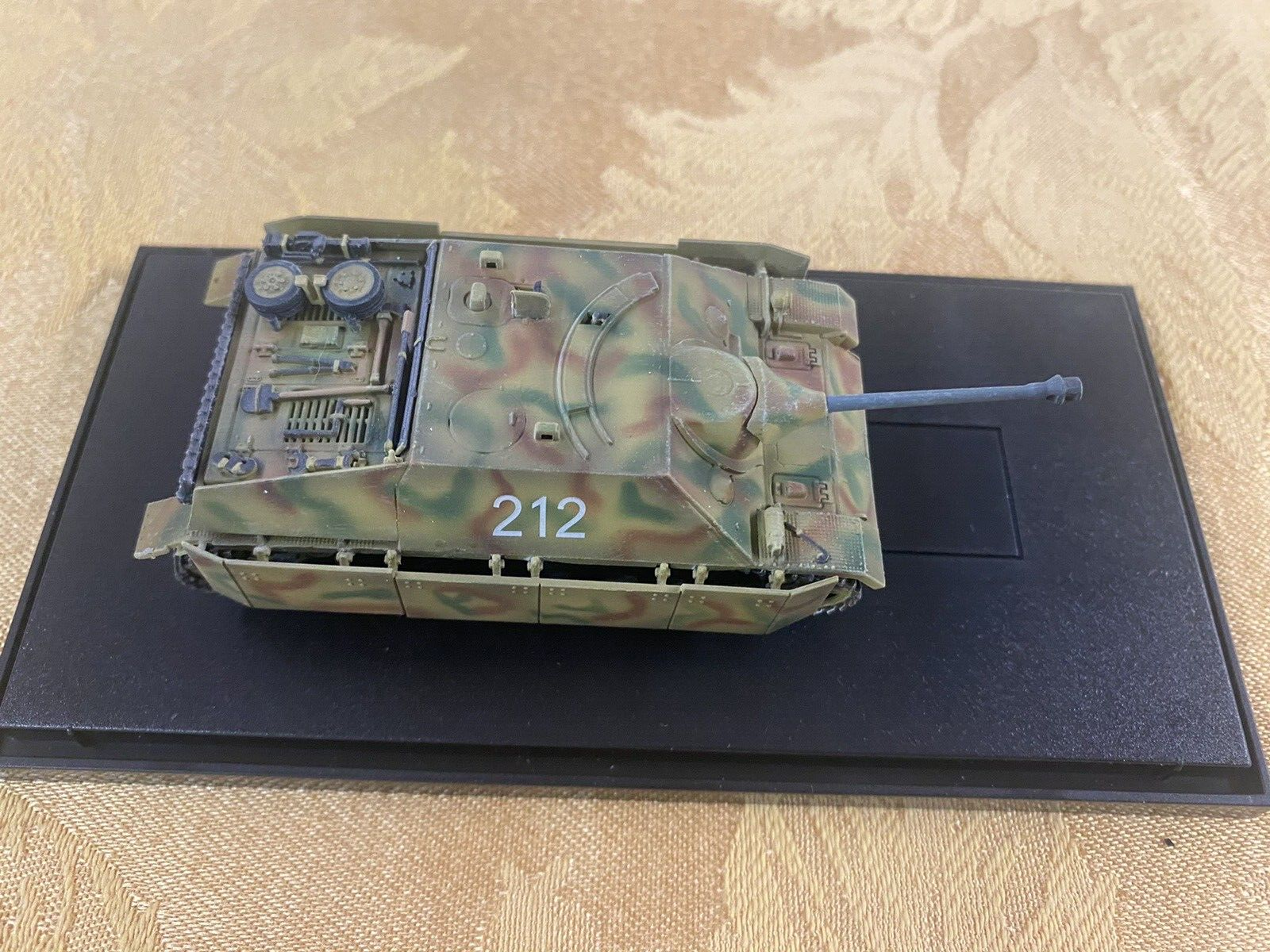 ES 43: 3 Tanks In Showcase 6" x 3" x 2 3/4"H