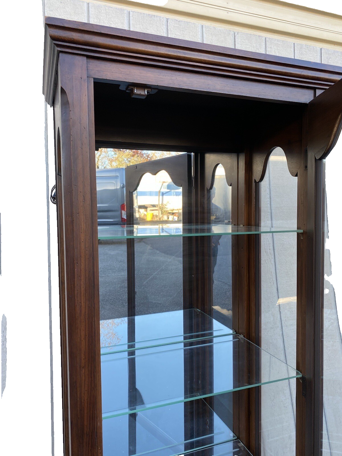 64836 HEKMAN Louis XV Lighted Curio China Cabinet