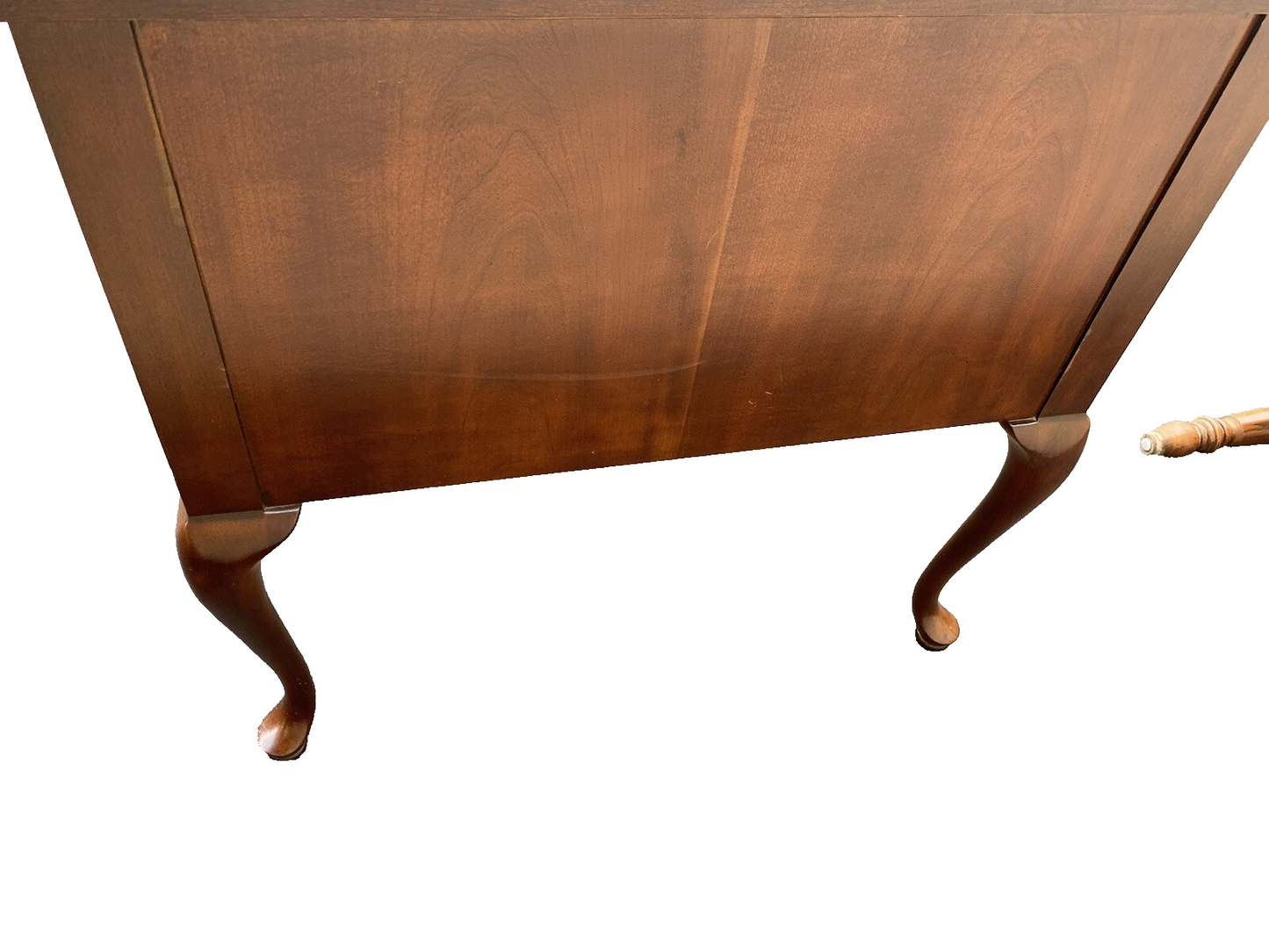 64544 Thomasville Collectors Cherry Queen Anne Low Boy