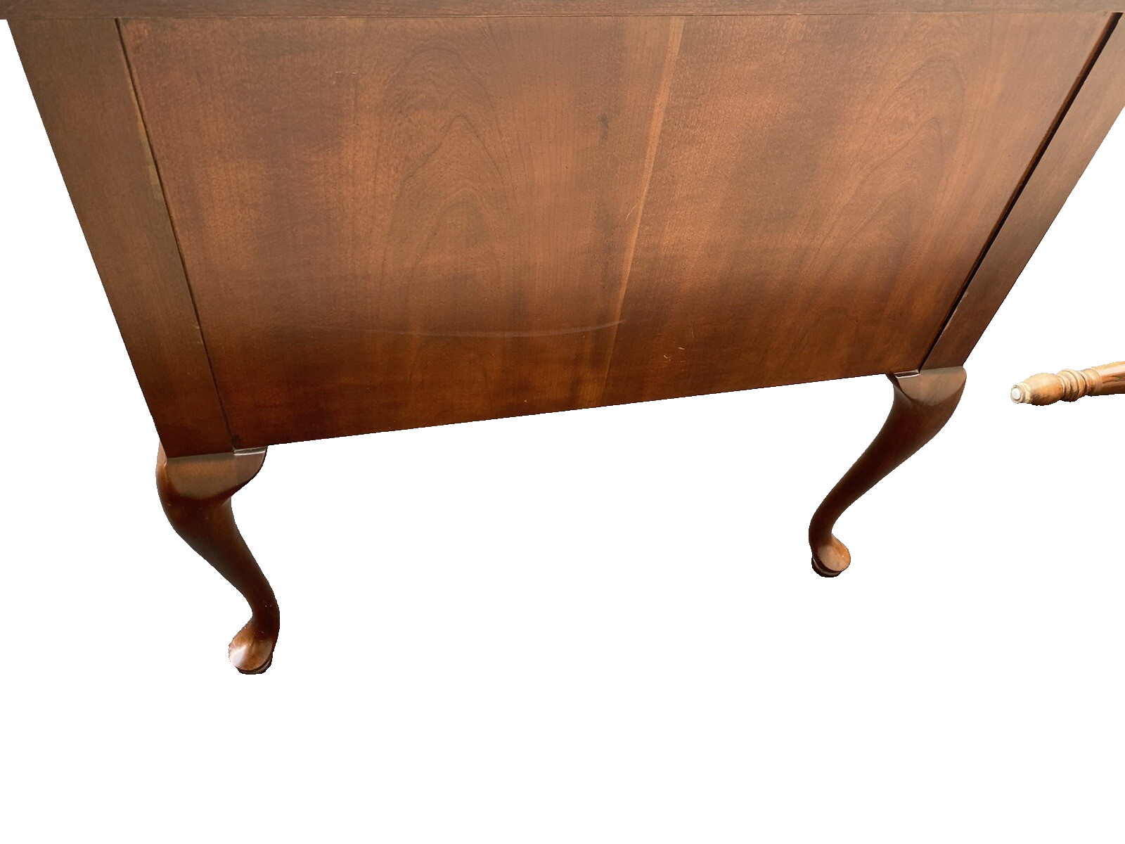 64544 Thomasville Collectors Cherry Queen Anne Low Boy