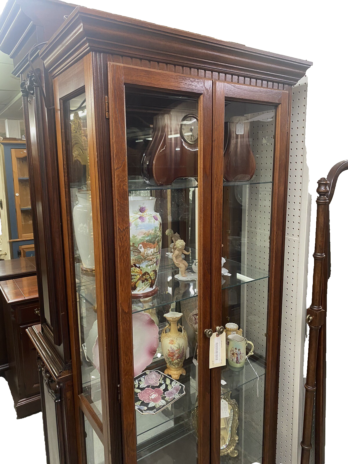 58973  Pulaski Furniture Lighted Curio China Cabinet 251-1 11608 1-138-0