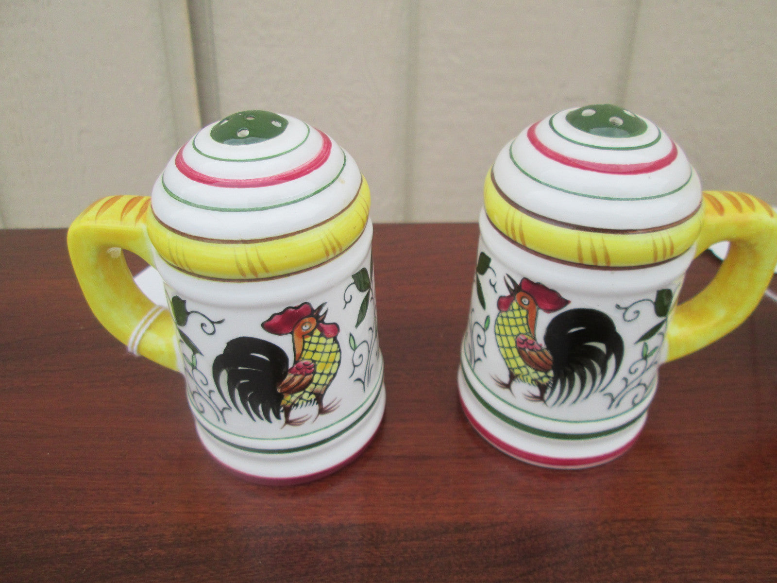 COLSW:  ROOSTER & ROSES PY  29 pieces Plates Bowls Salt Box Cup + Saucers