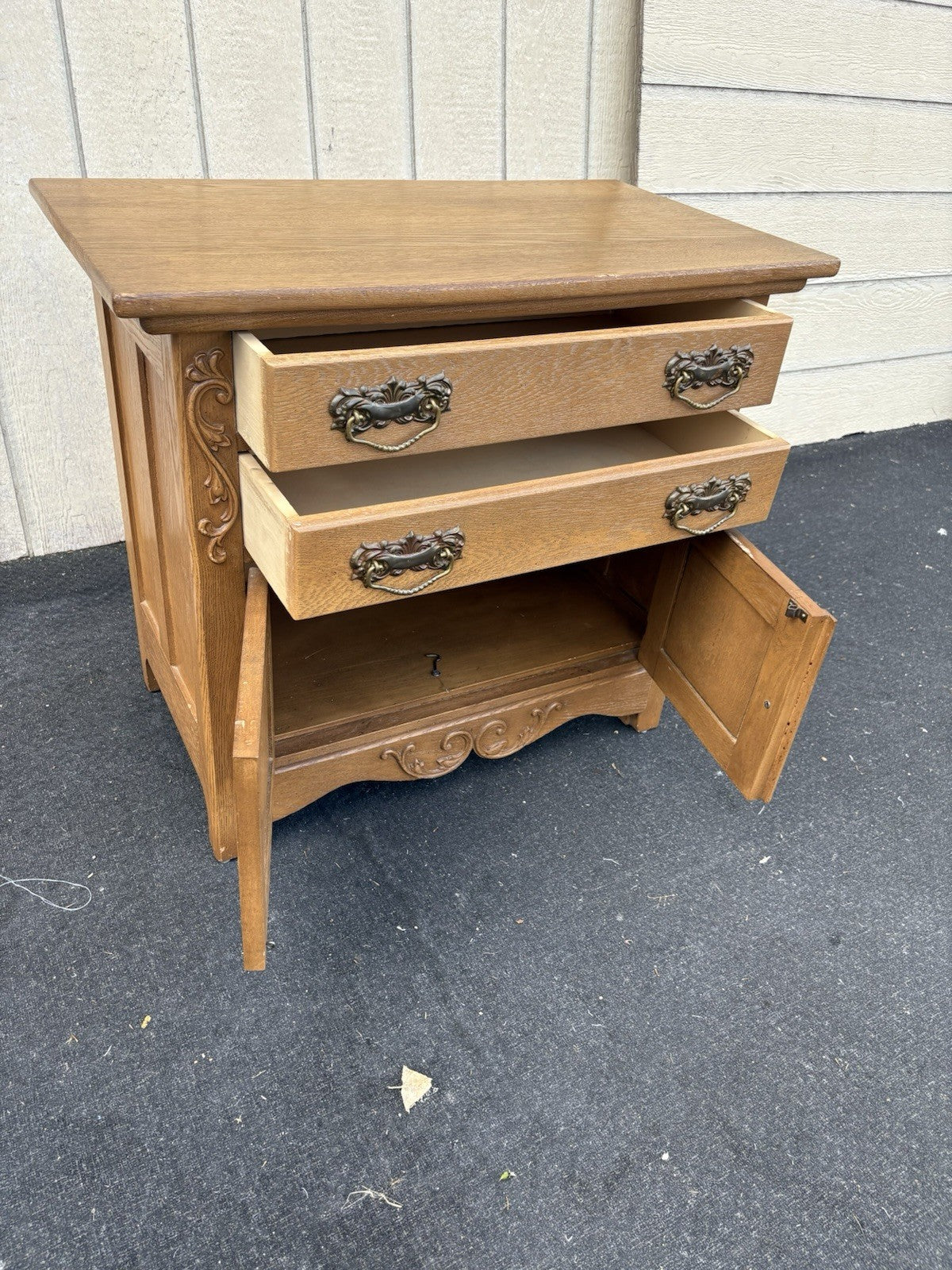 66729 Antique Victorian Oak Washstand Chest Dresser