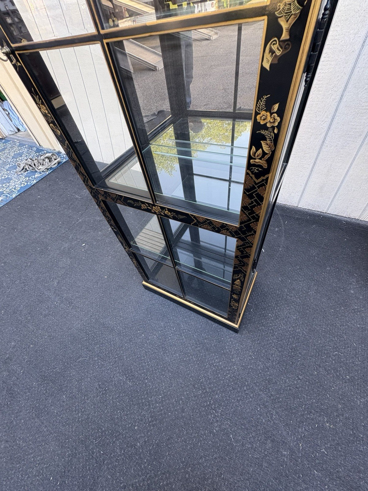 66707   Drexel Heritage Oriental Curio China Cabinet