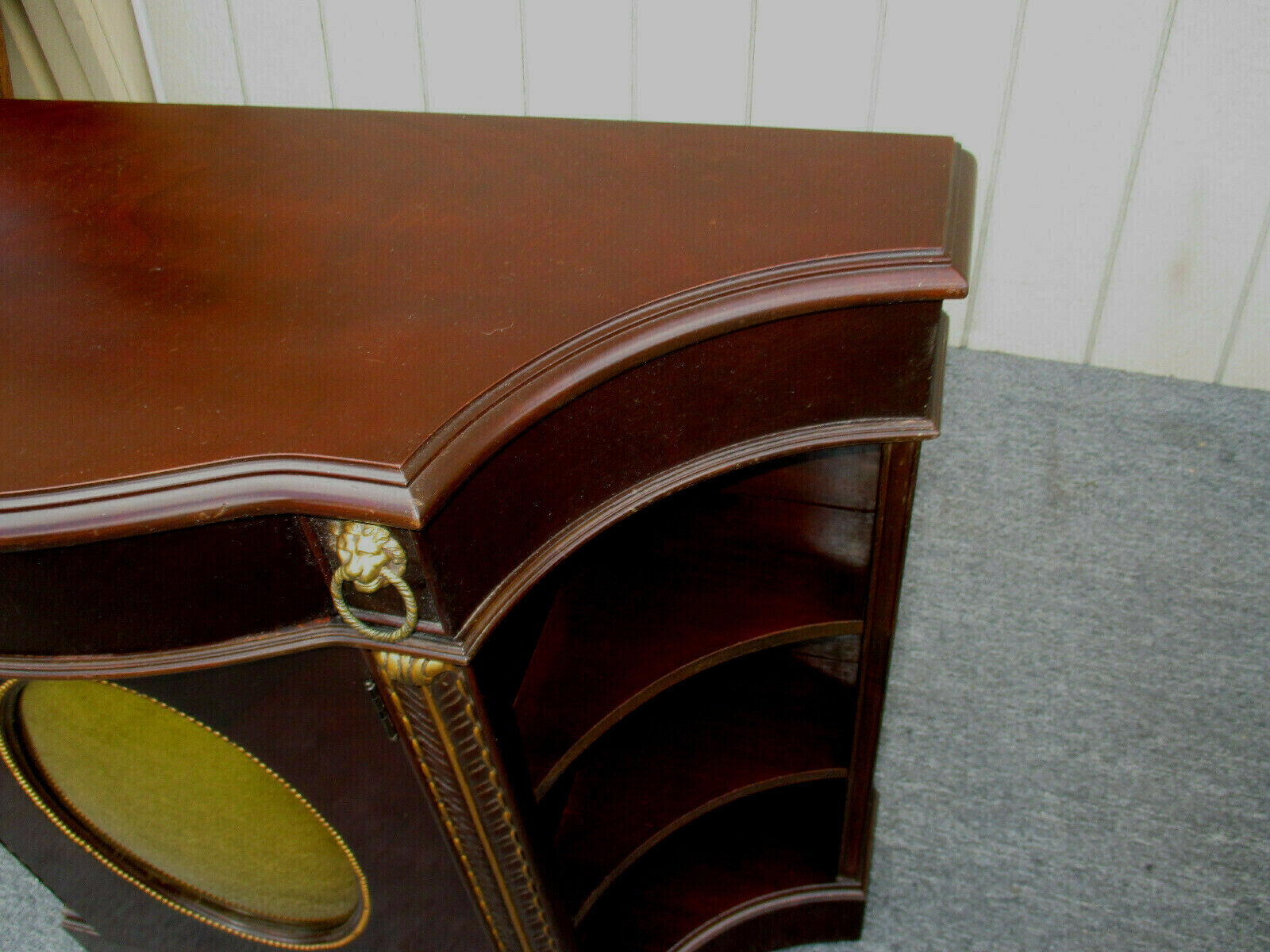 62447 Mahogany Credenza Sideboard Server Cabinet with Gold Mirrored Insert