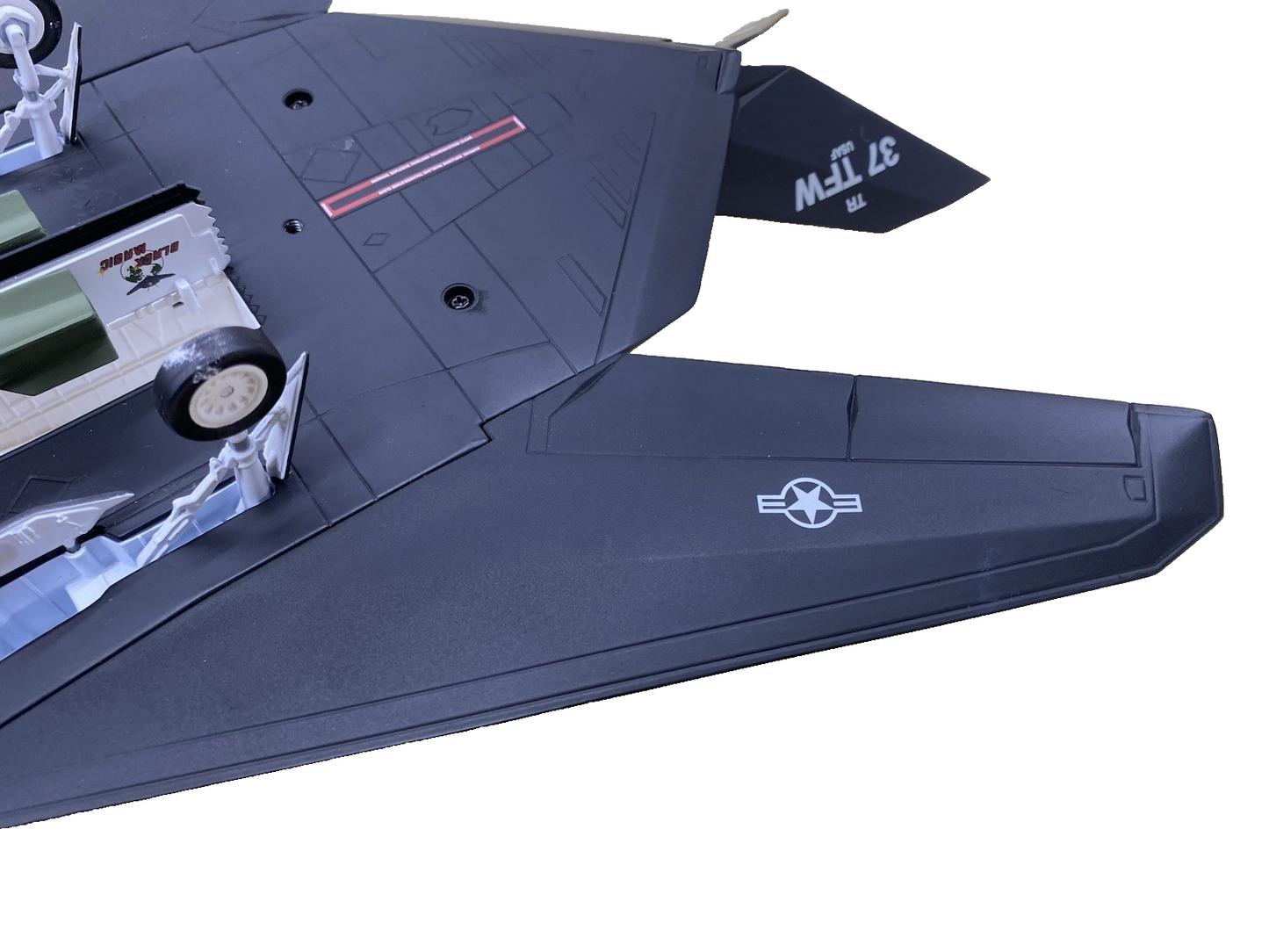 ES 229: Franklin Mint F 117 Stealth Fighter Plane Airplane
