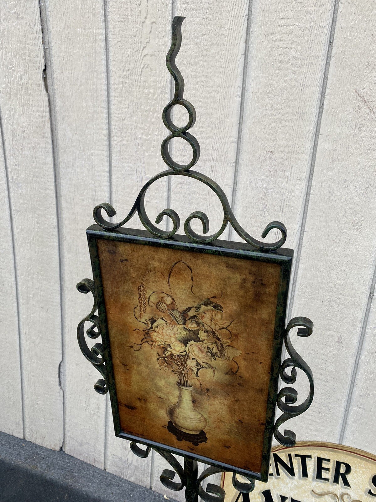 66062 Decorator Metal Fire Screen