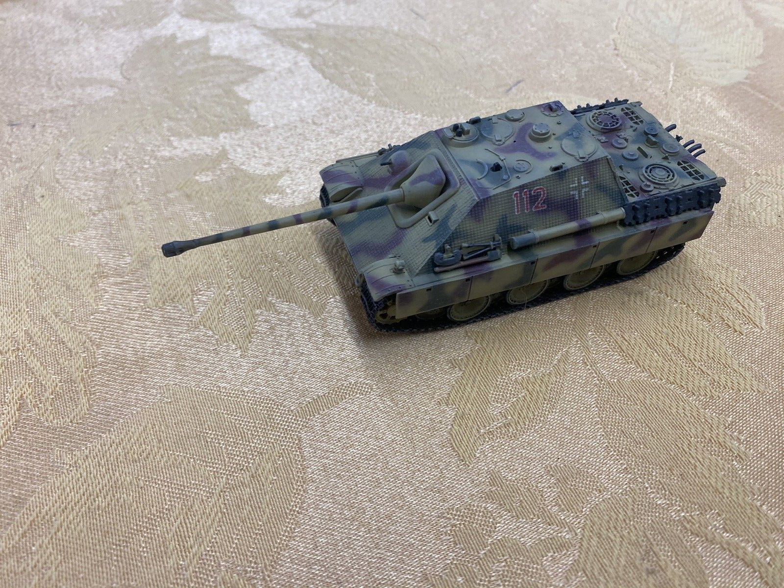 ES 54: Grouping of 7 Military Vehicles  Tanks    3 3/4" to 4" long