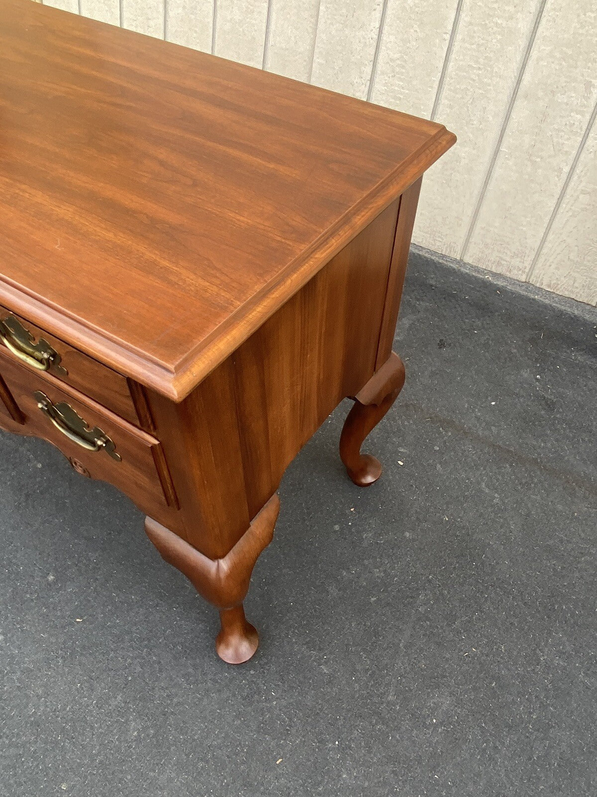 65416 HENKEL HARRIS Queen Anne 2 Piece Highboy Chest Dresser
