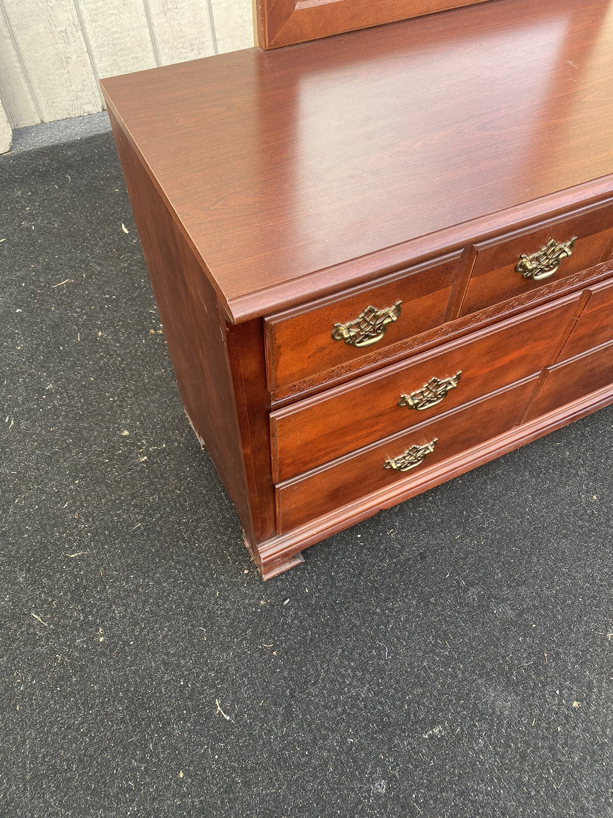62258    Stanley Cherry  Dresser with Mirror