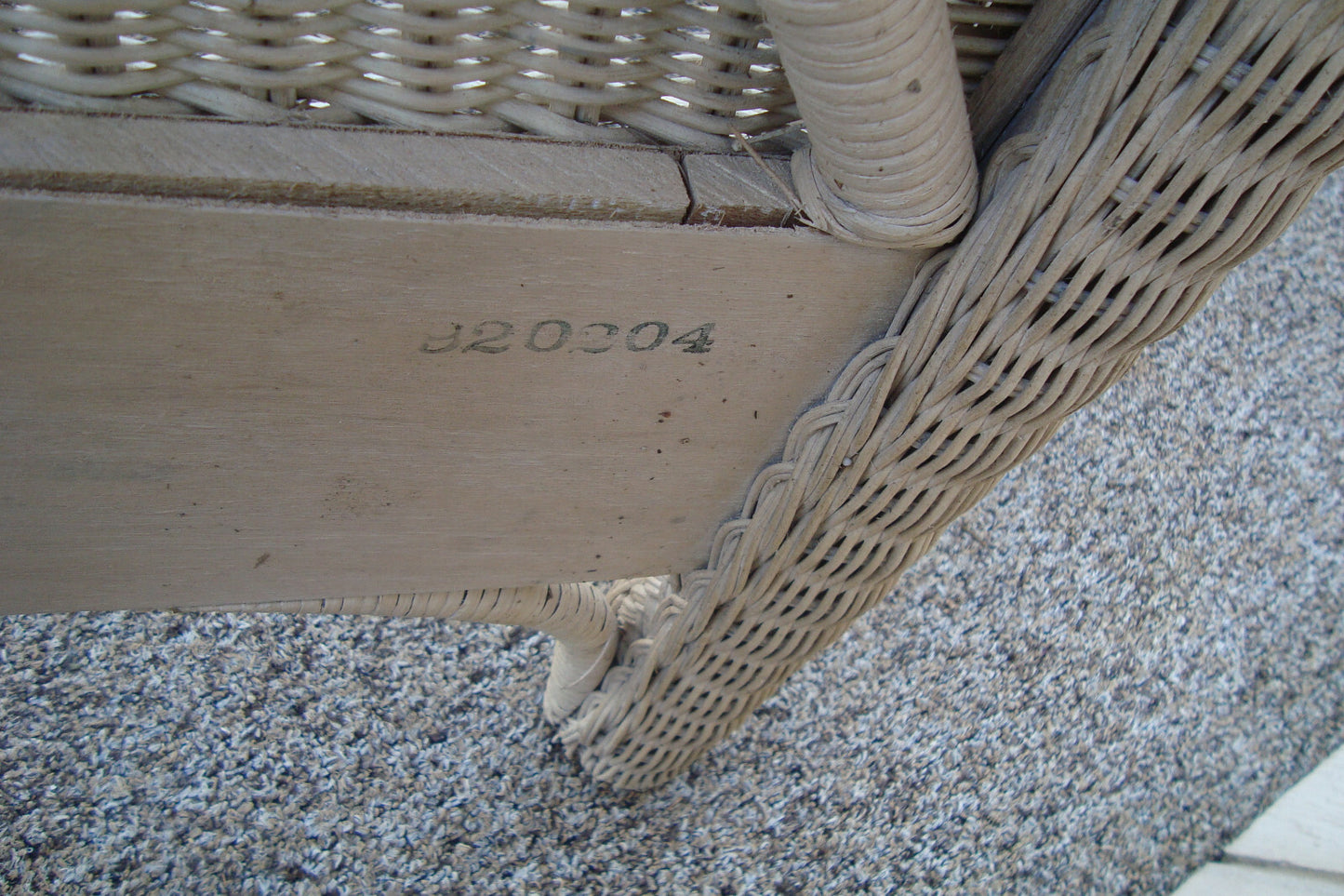 60837 HENRY LINK King Size Wicker Romantic Shabby Headboard Bed