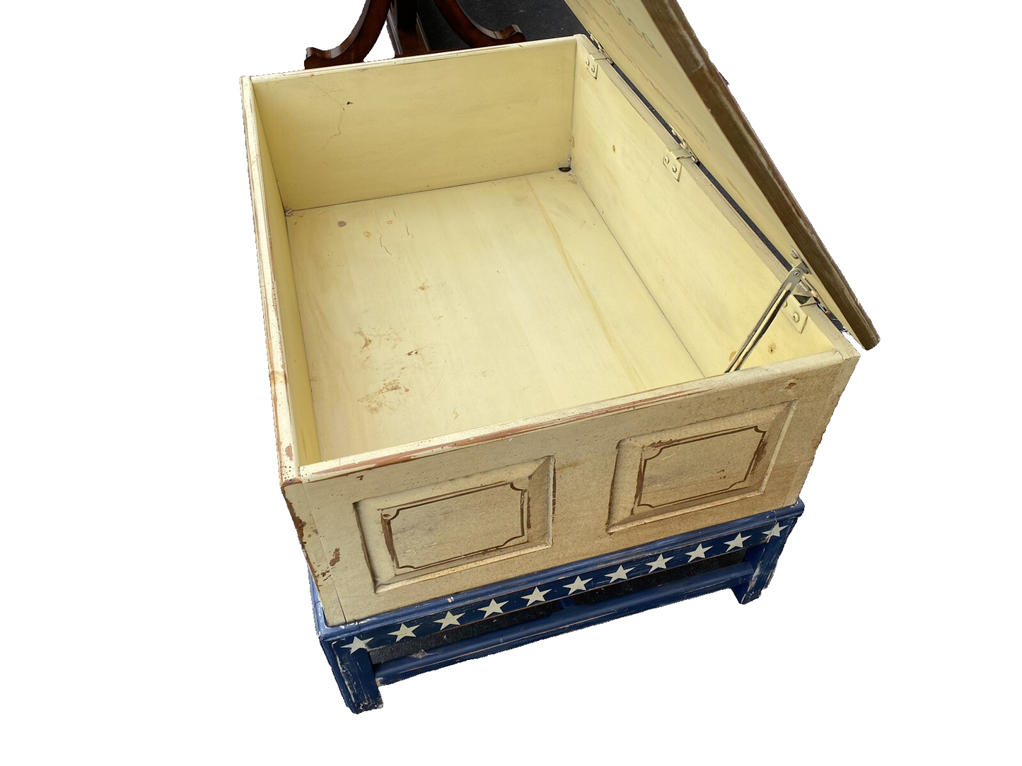 65174  Rustic  Primative Coffee Table with  STORAGE  Americana Flag Design