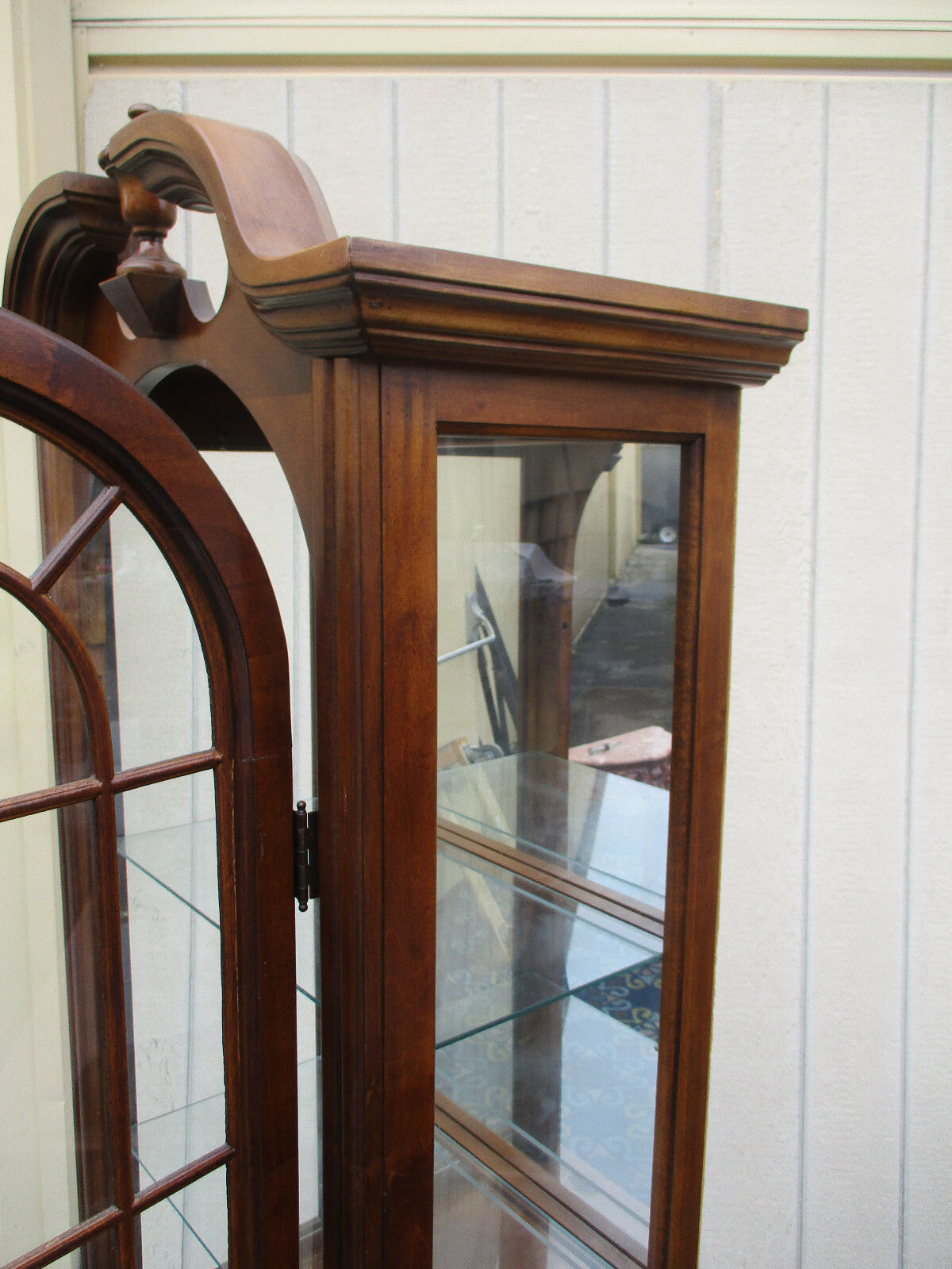 63665  Mahogany Curio Cabinet China Showcase Bookcase