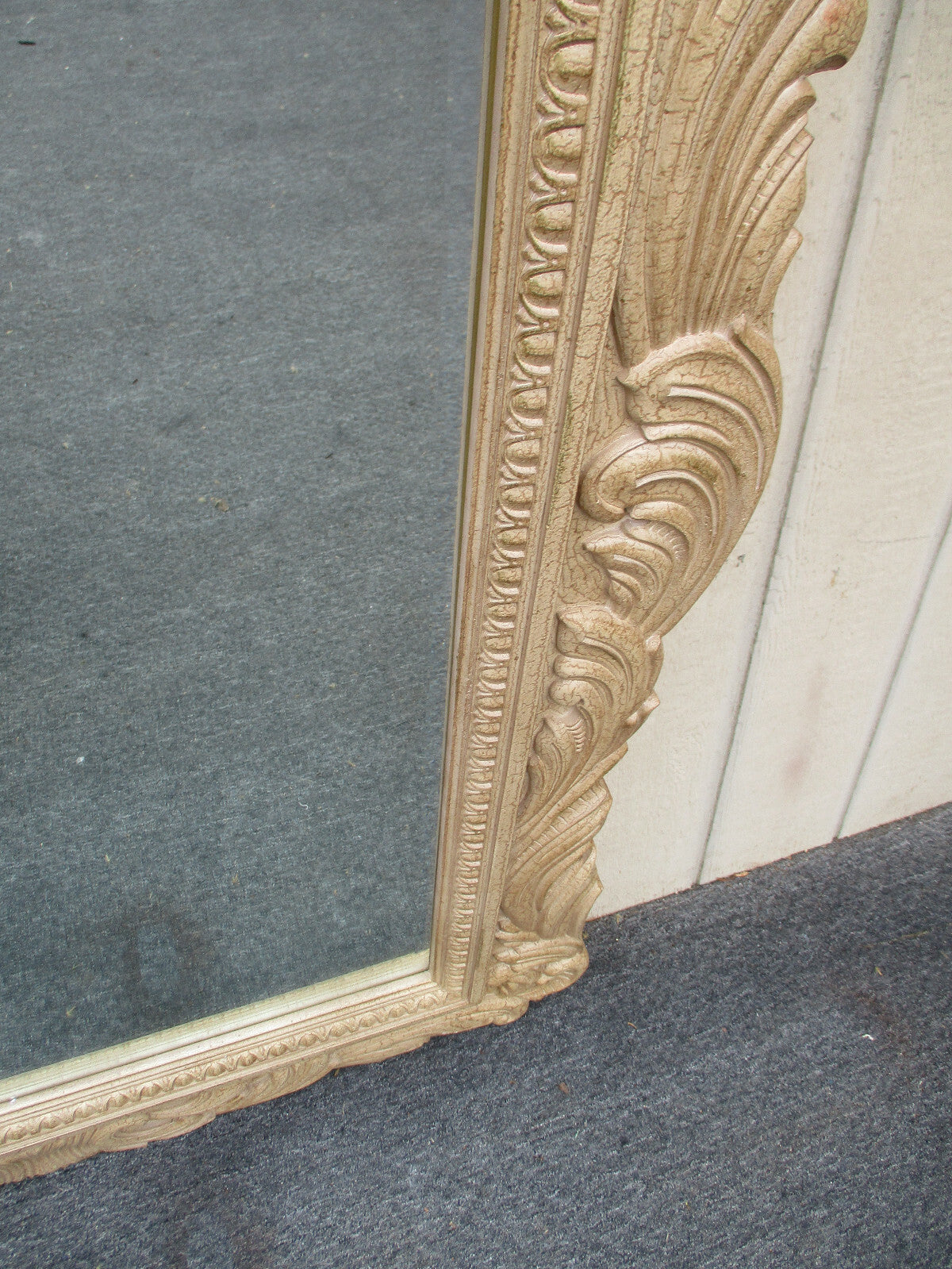 62937 Large Decorator Shell Top Mirror 45 x 57