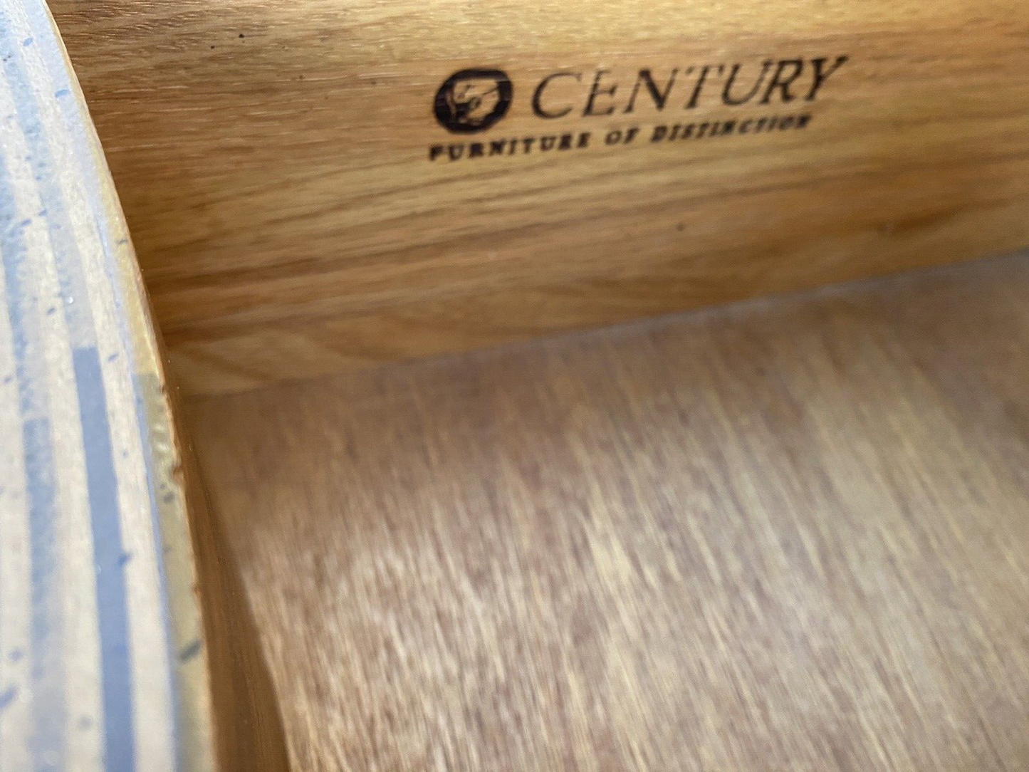 65971  Century Furniture  Super Quality Console Table Stand