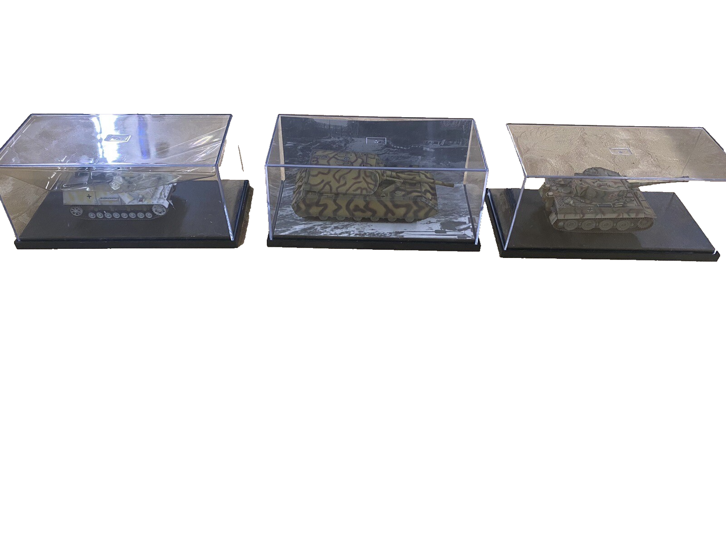 ES 47 :  Group  of  3 Military  Tanks with Show Cases  Size 7" x 3 1/2" x 3"H