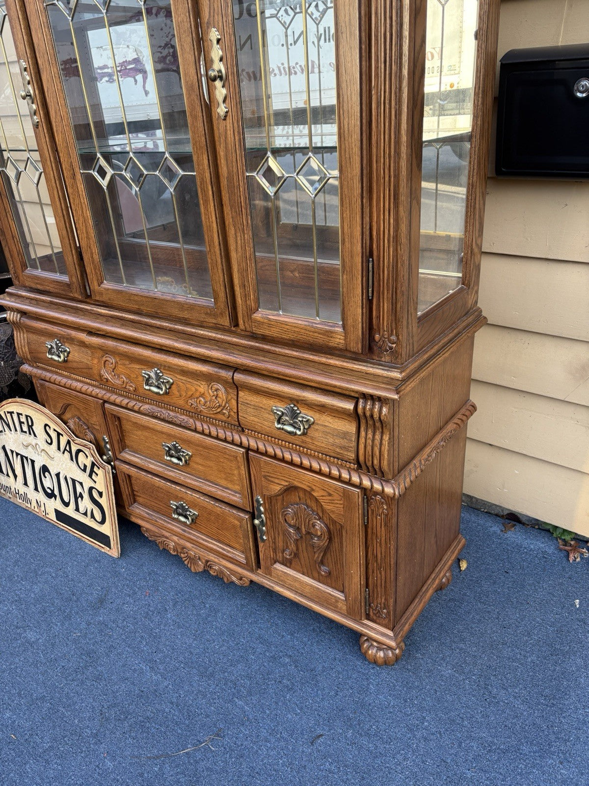 67122 Leaded Glass Oak China Cabinet Curio