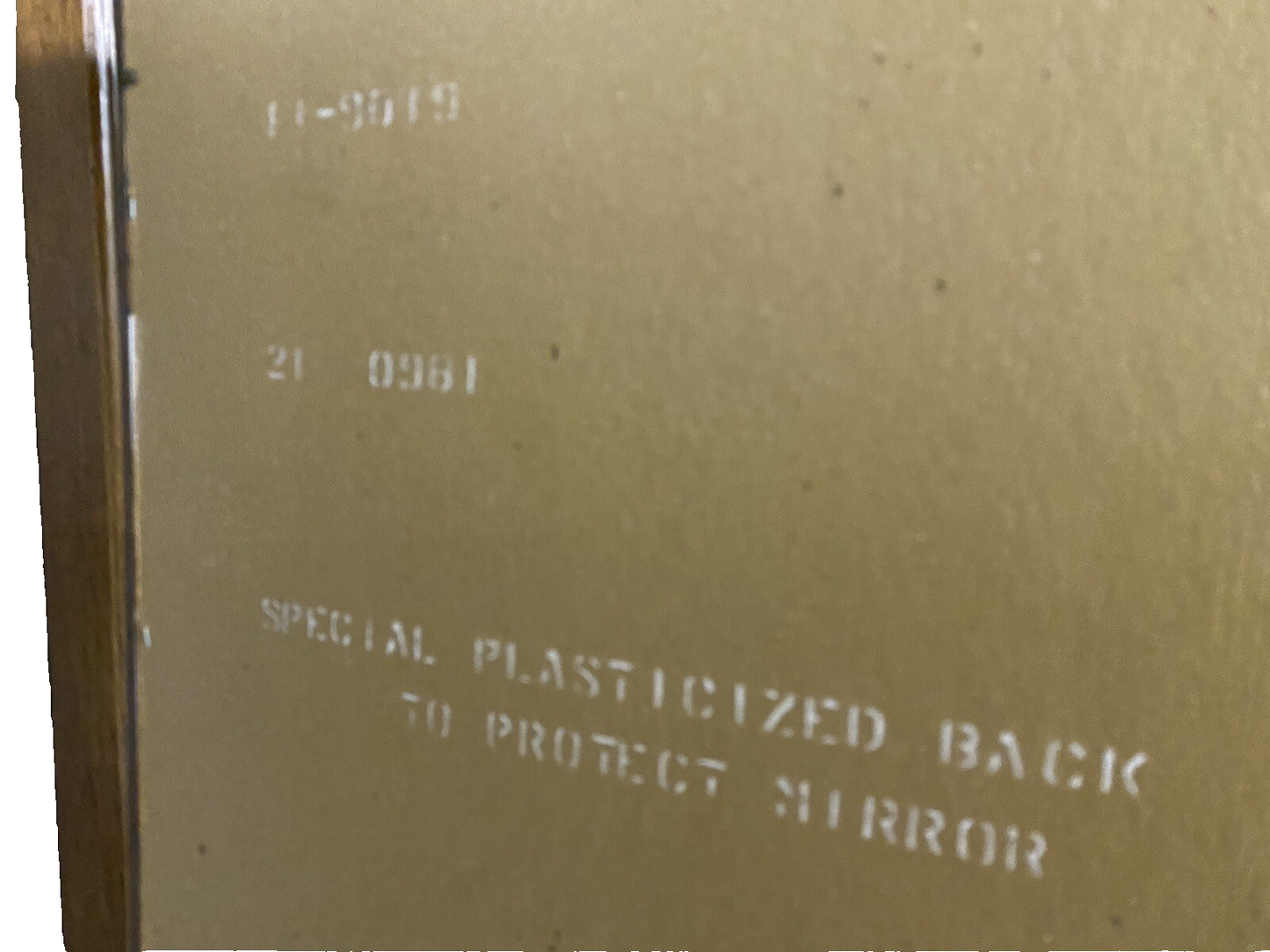 BN 03: Curio China cabinet