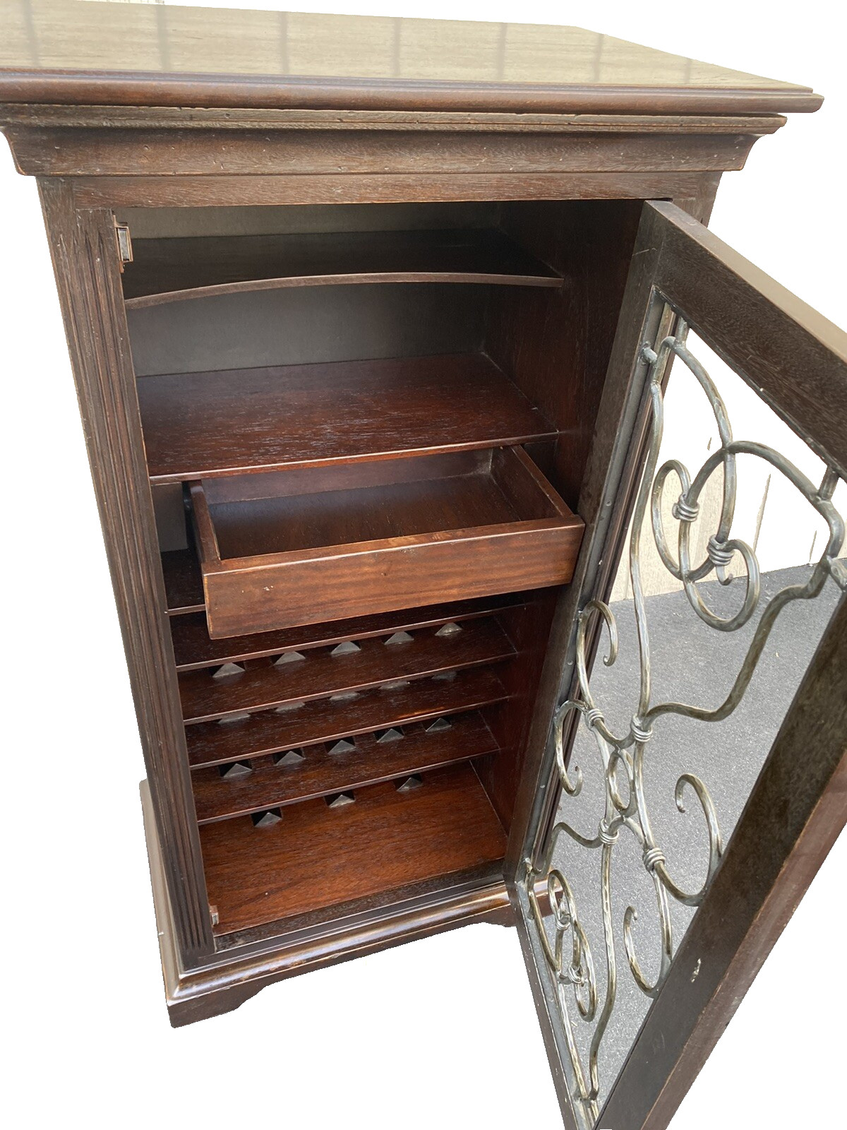 65899  SOUTH CONE Liqour Wine  Cabinet Storage Chest