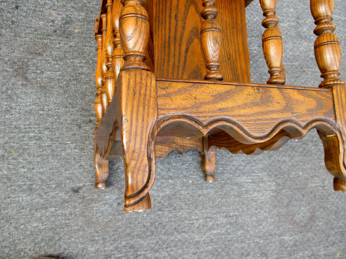 62977 Quality Oak Magazine Rack Holder Stand