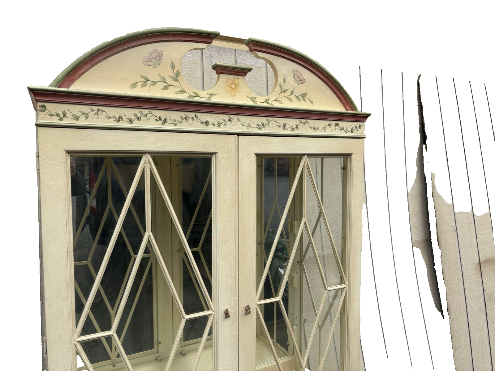 66690 Lexington Furniture  PALMER HOME COLLECTION  Curio China Cabinet Decorator