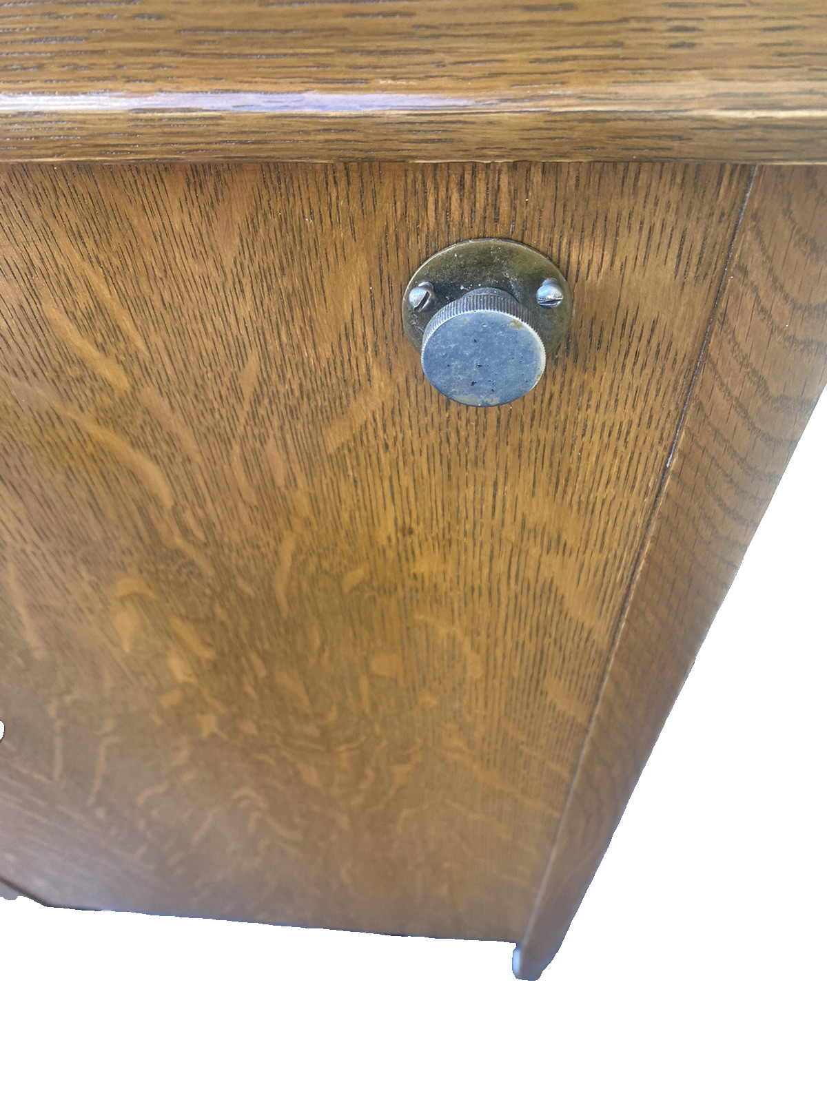 63818 Antique BRUNSWICK Oak Victrola PHONOGRAPH