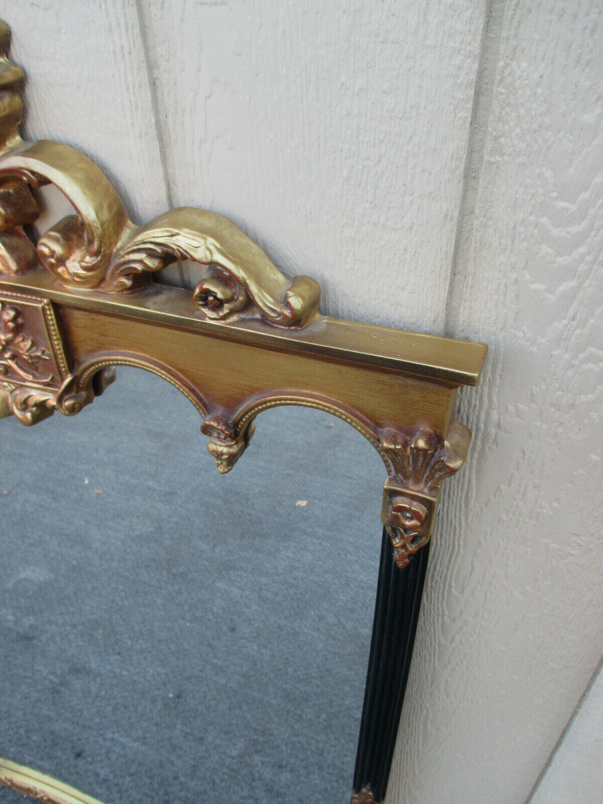 62589   Gold GARDNER  Decorator Mirror