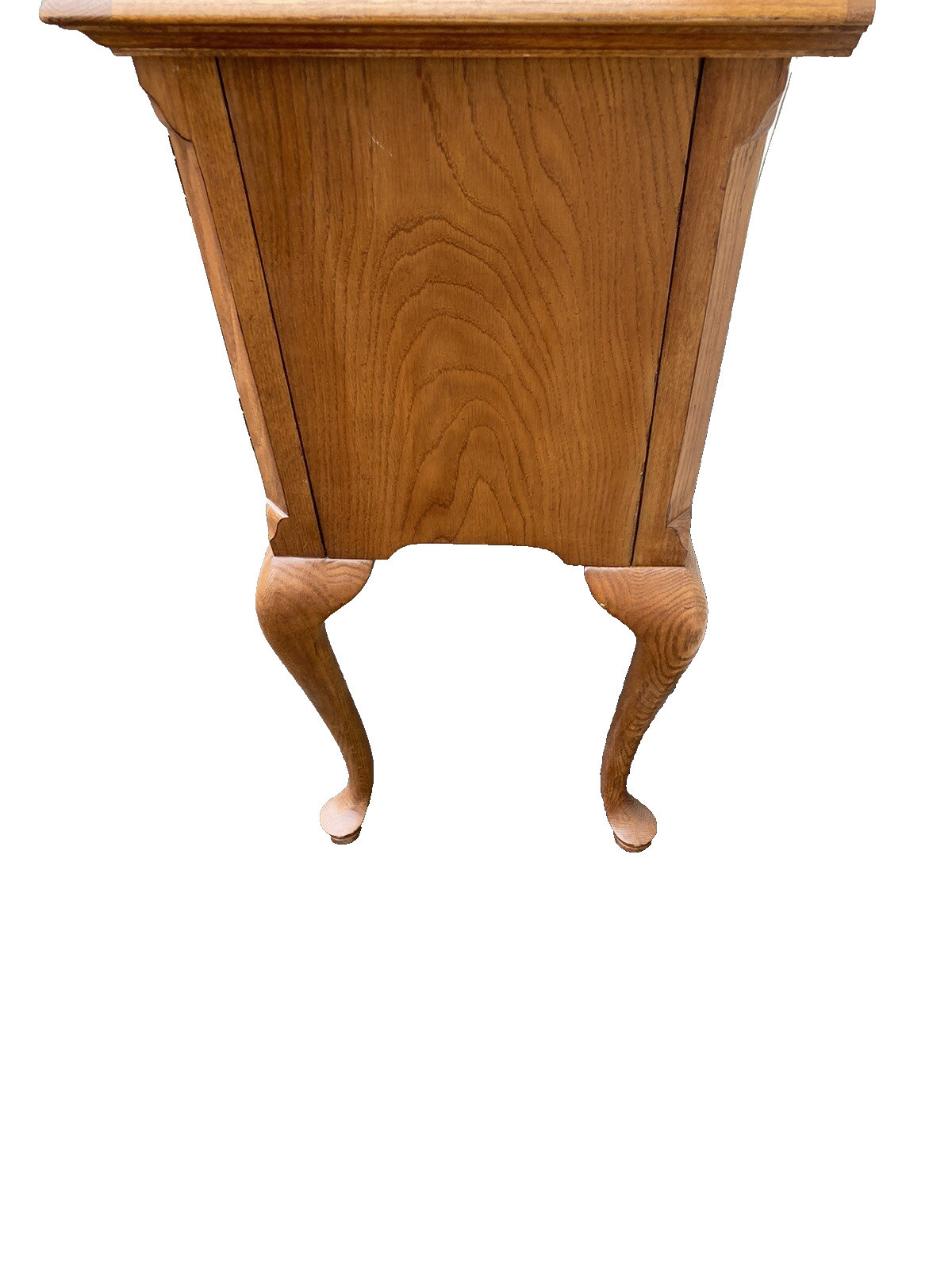 65700 Thomasville Oak Queen Anne Sideboard Server Cabinet