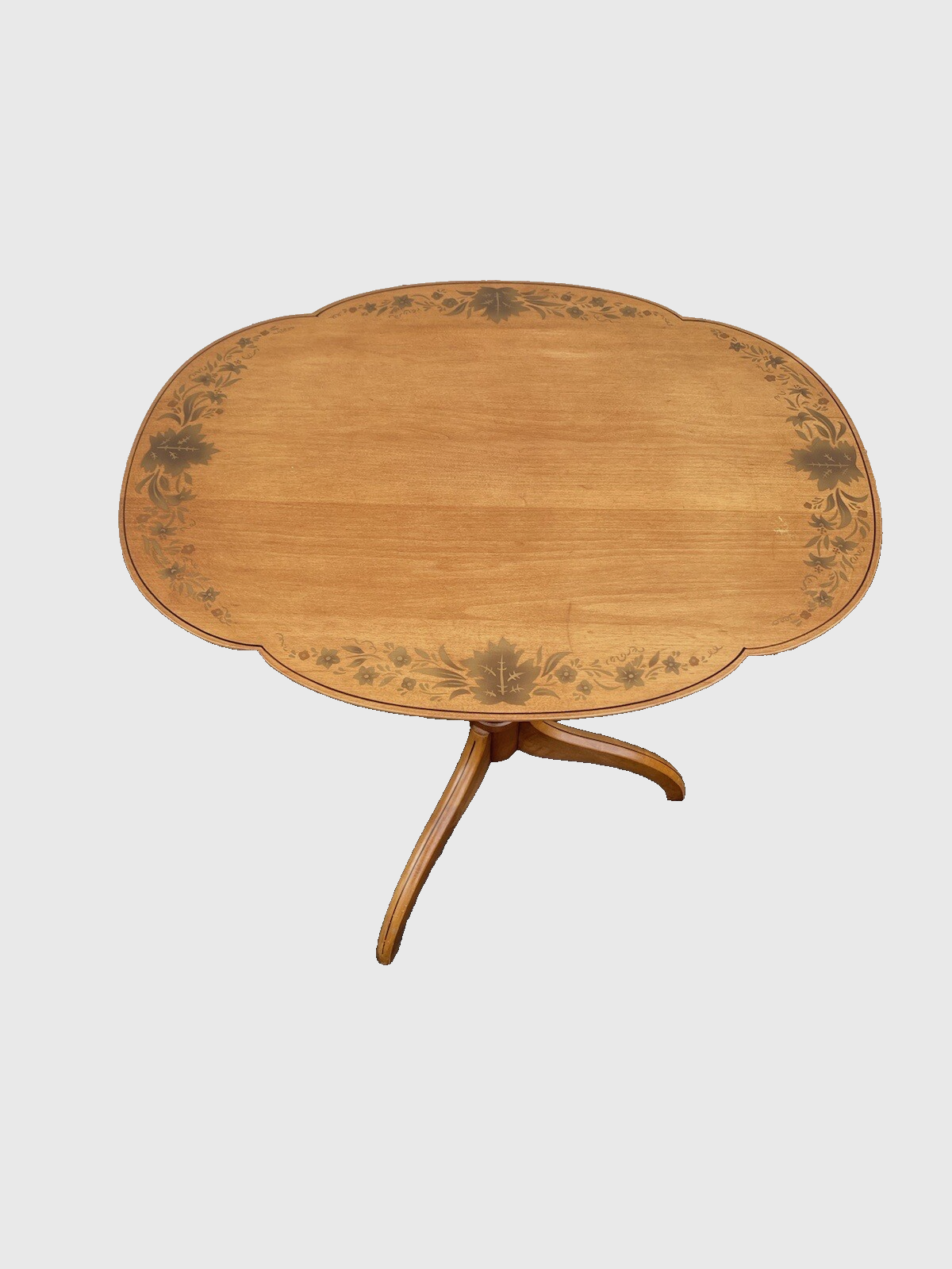 64962 HITCHCOCK Tilt Top Maple Table