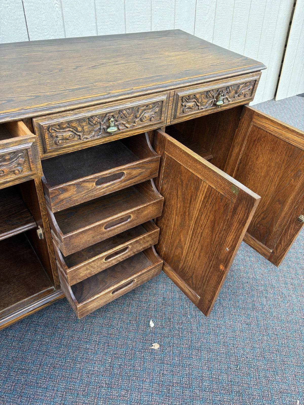 67134 FEUDAL Oak Sideboard Server Cabinet