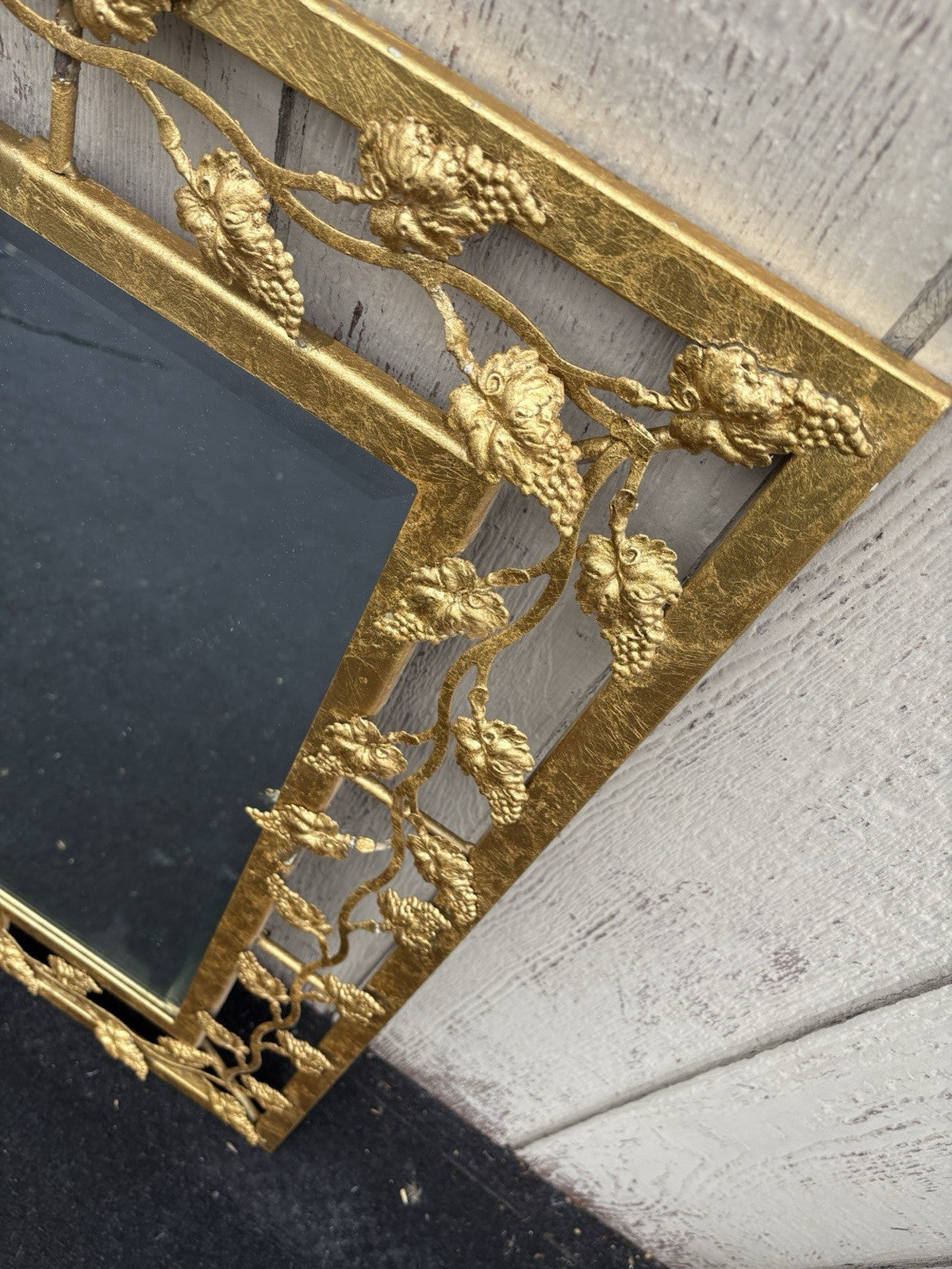 66706 Fancy Gold Decorator Metal Mirror with Leafs