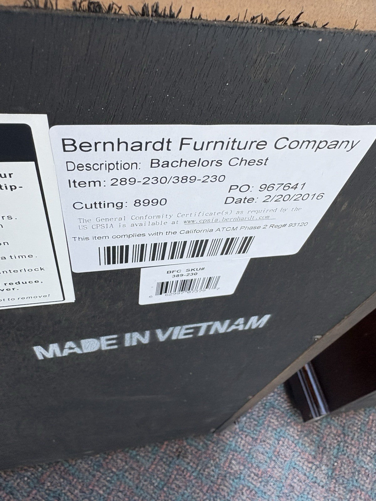 67105 Pair of BERNHARDT Modern Nightstand End Table Stand s