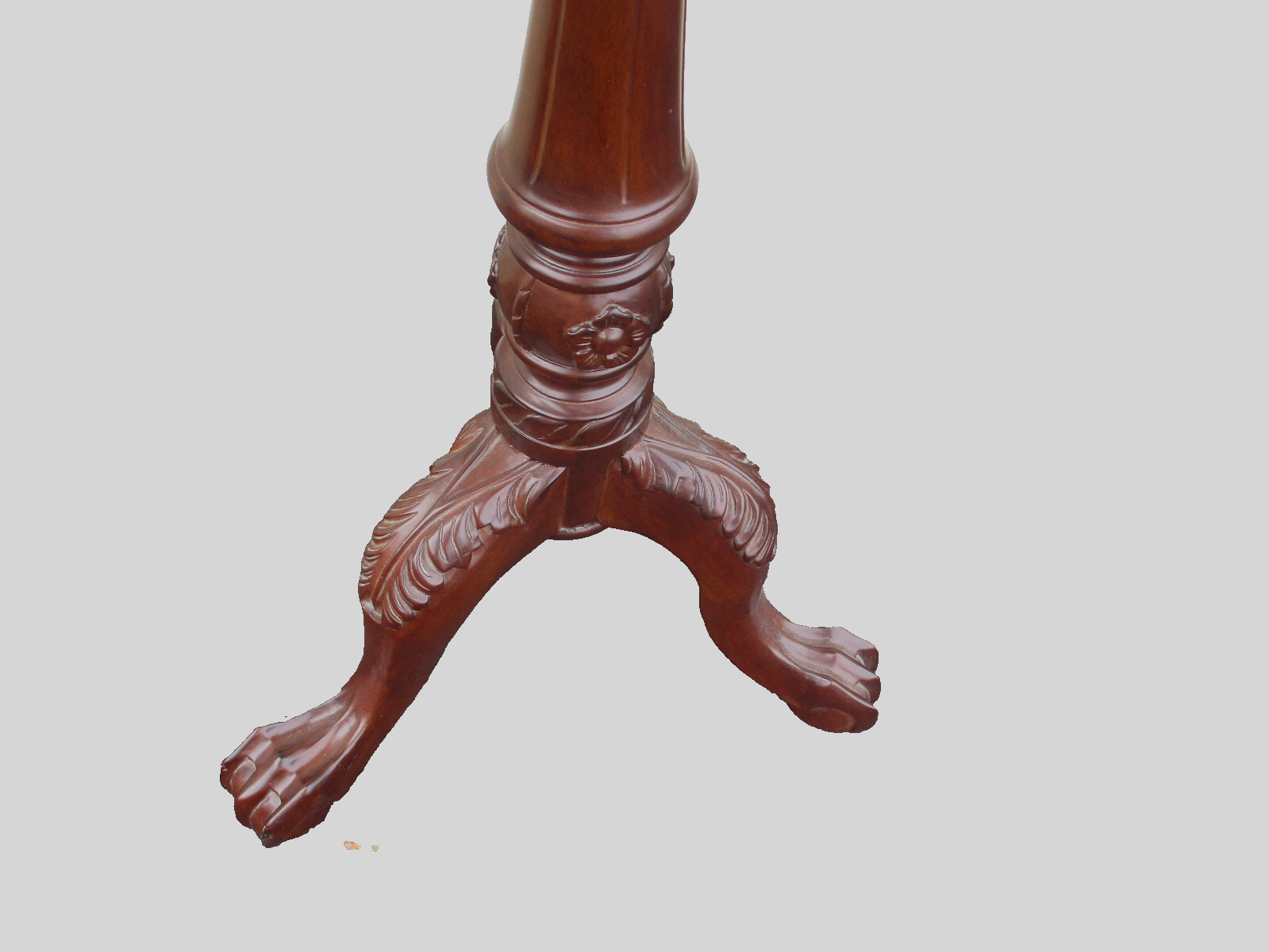 64461  Solid Mahogany Tilt Top Lamp table Stand   It also Revolves