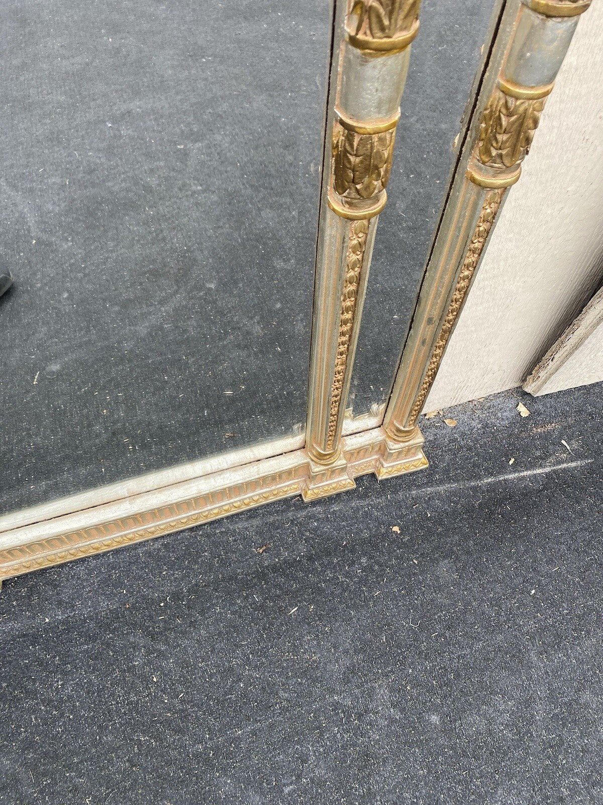 64843 Fancy Decorator Silver Carved  Mirror