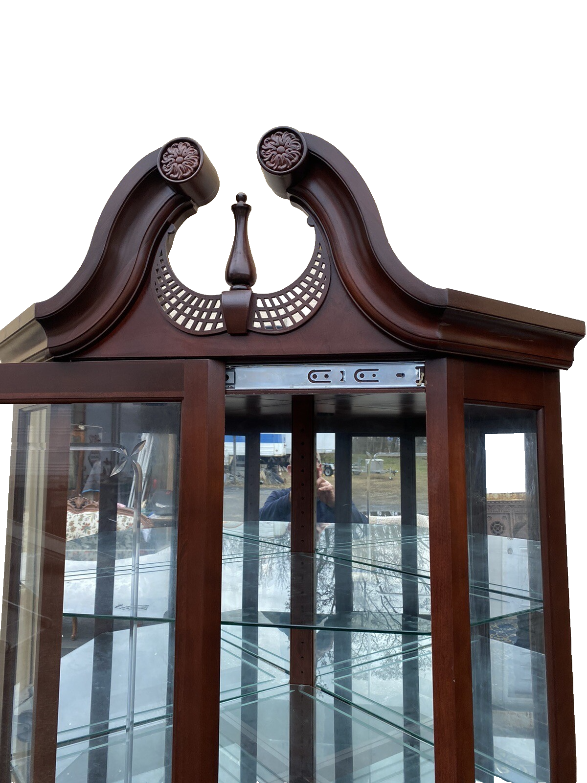 65092     Reinisch Furniture Mahogany Corner China Sliding Front Door   (BN 04)