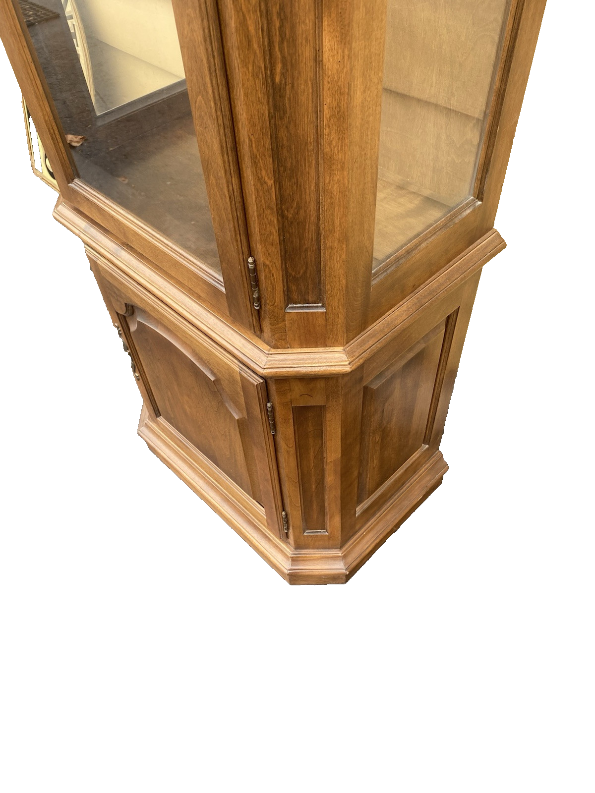 65693 ETHAN ALLEN Maple Curio China Cabinet