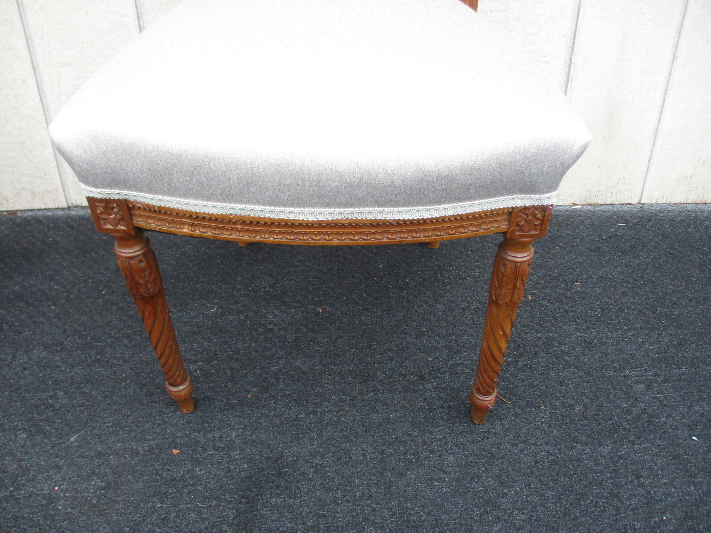 64124  Pair Hand Carved Decorator Side Chairs Chair s