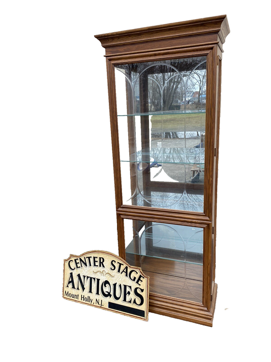 65088 BN 02: Etched Glass Reinisch Oak Curio China Cabinet