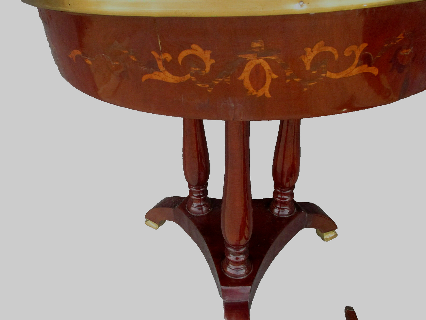 62616 Neoclassical Inlaid and Bronze Lamp Table Stand