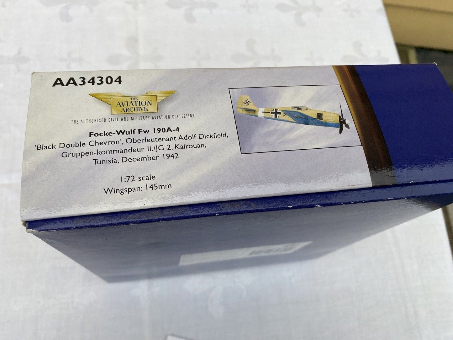 ES 22: CORGI DIECAST  Military Plane AA34304 WWII Luftwaffe over the Desert 1:72