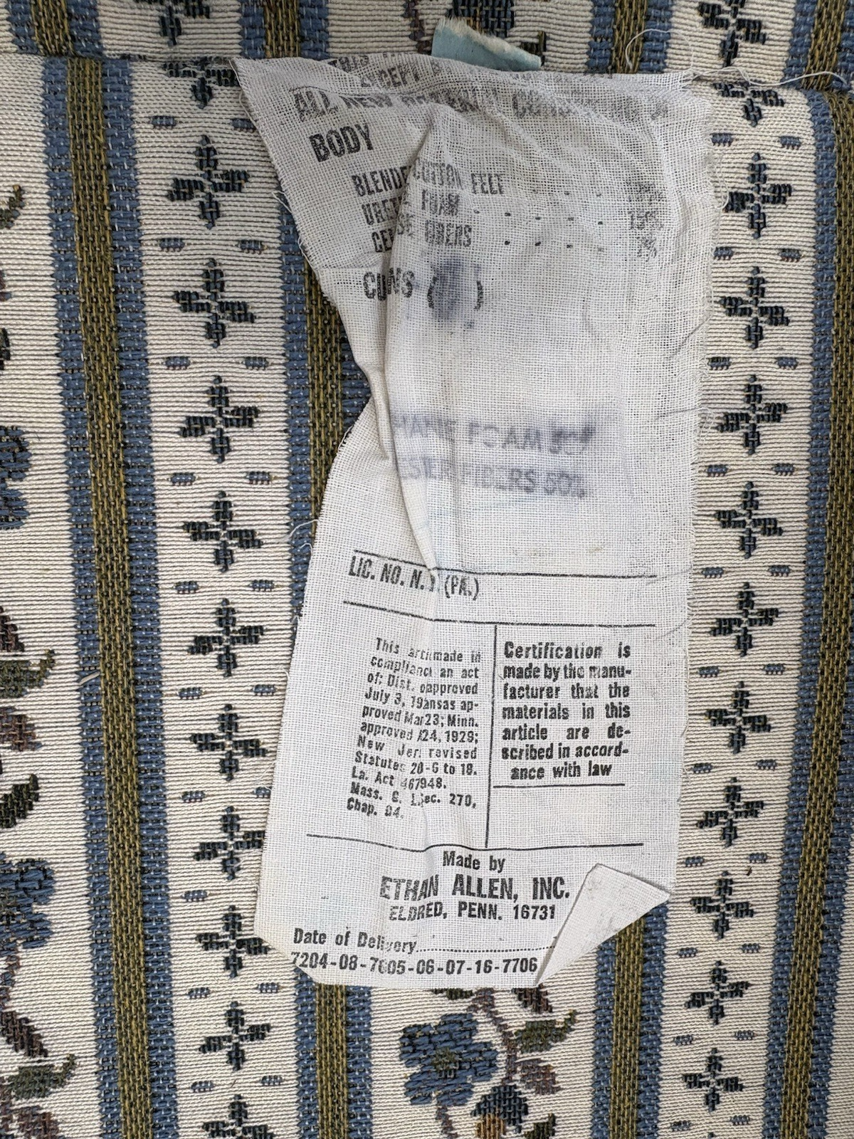 66674   Pair ETHAN ALLEN Traditional Classics Queen Anne Wing Chairs