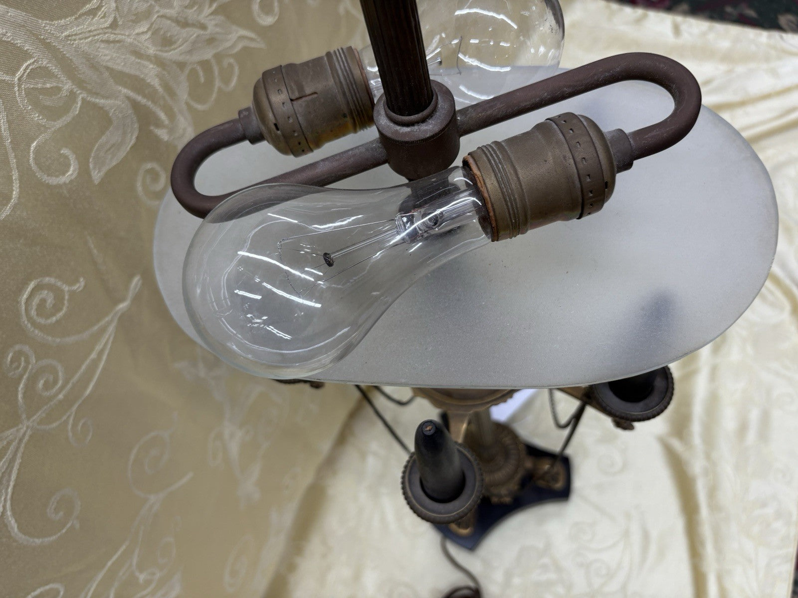 66213    Super Quality  RARE Antique Candelabra Table  Lamp Light