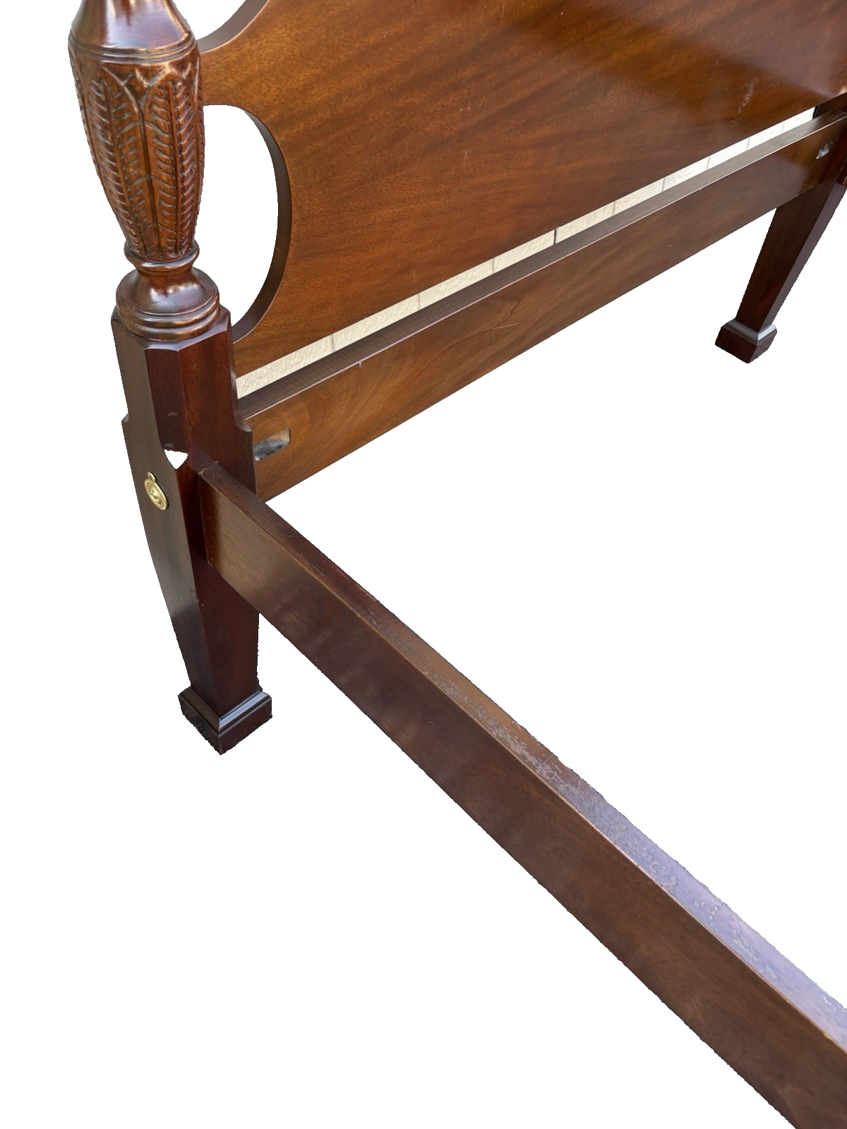 66932  Quality QUEEN Size  Solid Mahogany Poster Bed