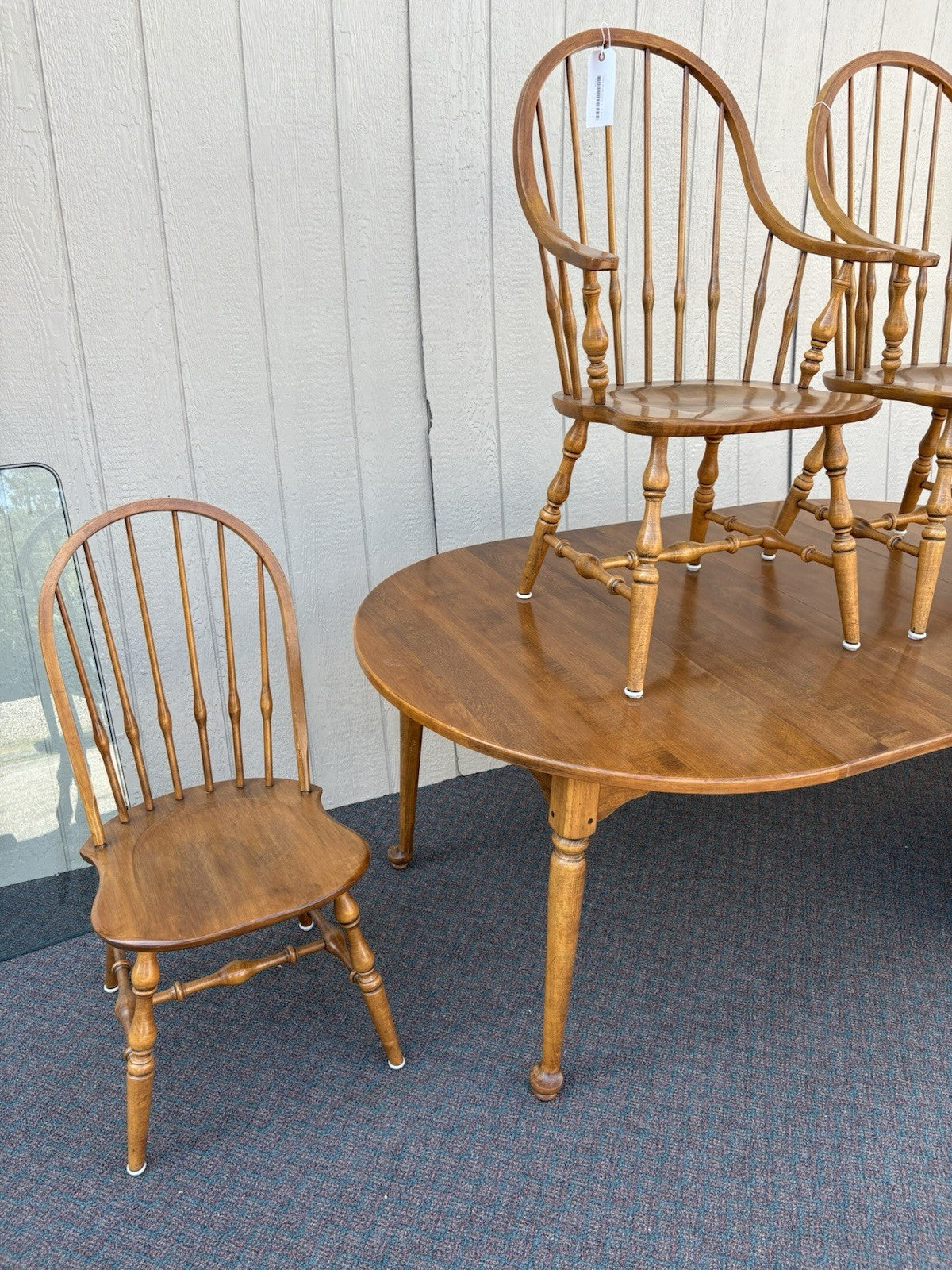 66858 ETHAN ALLEN Maple Dining Table W/ 2 Leafs + 4 Windsor Chair s