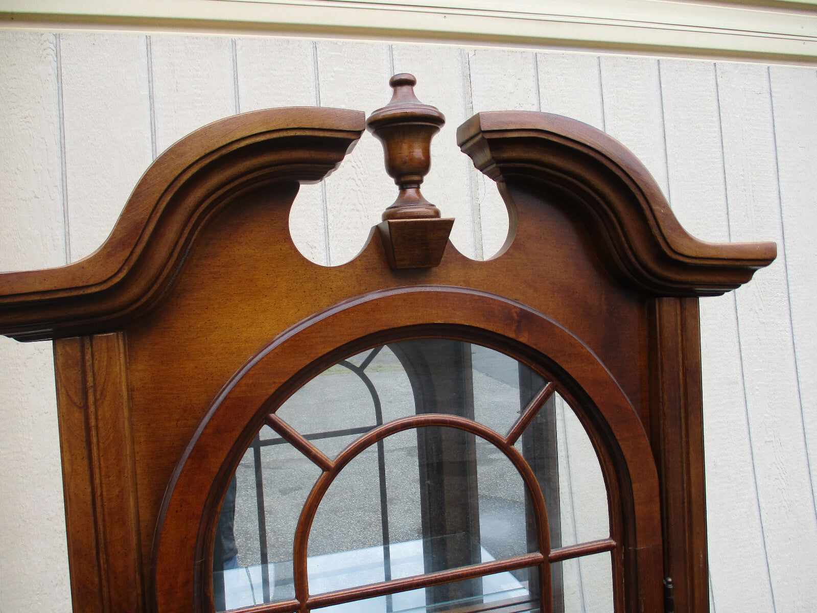 63665  Mahogany Curio Cabinet China Showcase Bookcase