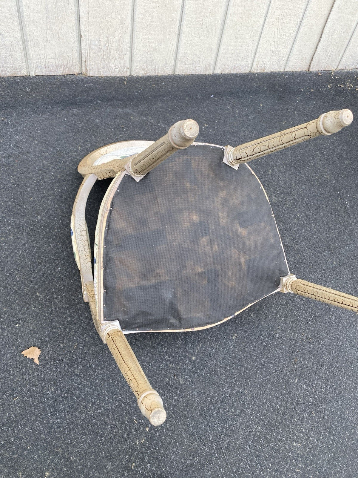 66500 Decorator Bergere Armchair Chair with Bird Design Fabric