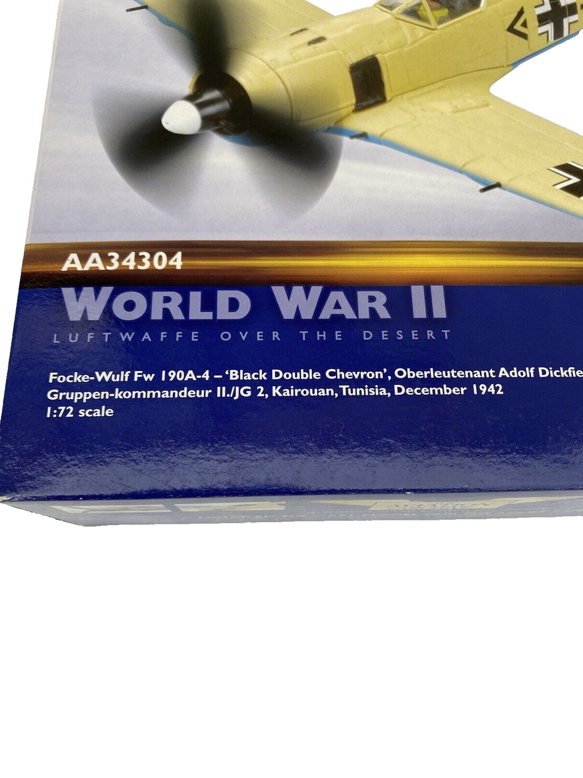 ES 22: CORGI DIECAST  Military Plane AA34304 WWII Luftwaffe over the Desert 1:72