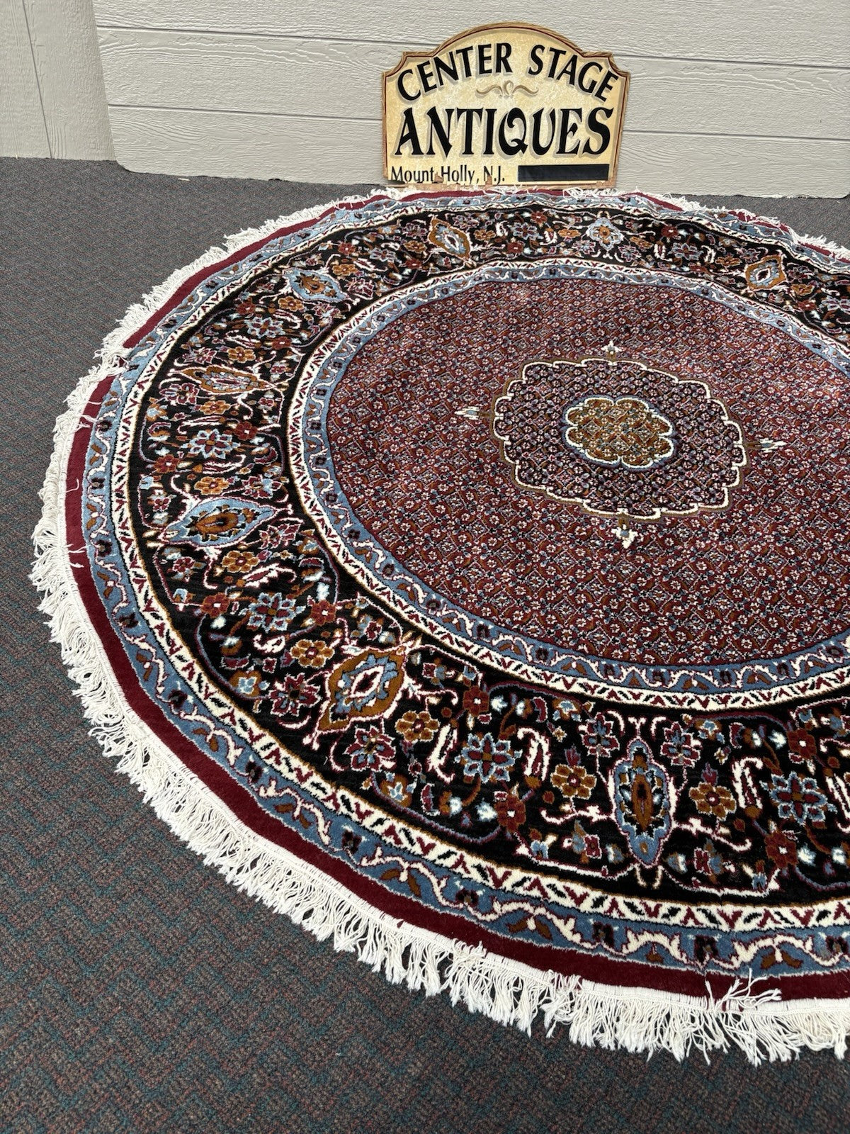 RUG 19: Large Octagonal Oriental Rug Carpet