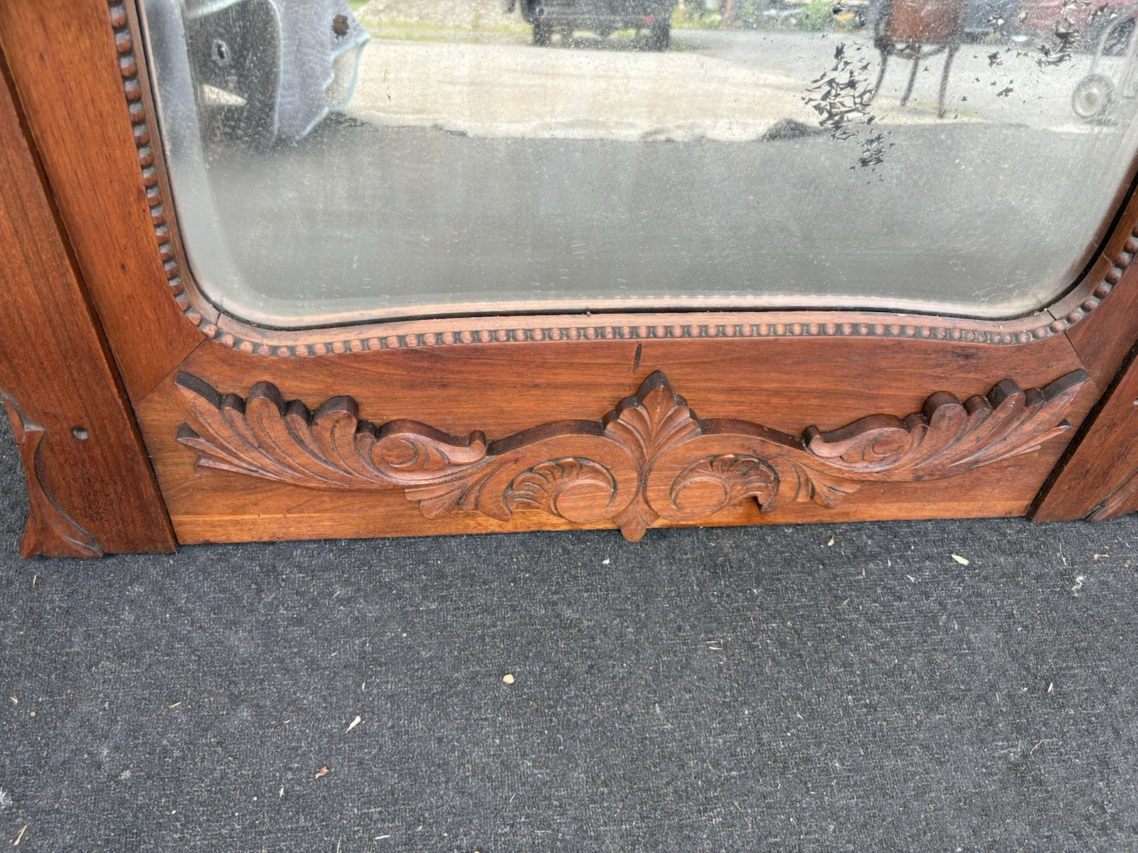 66724 Antique Victorain Mirror with 4 Hooks to hang coats hats Hatrack Coattree